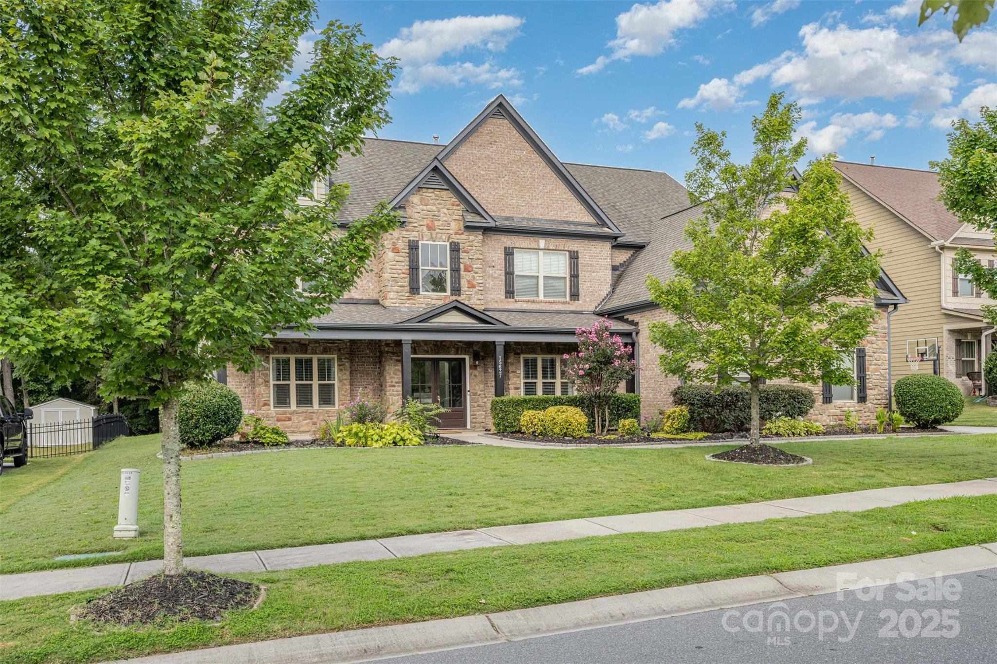 Photo of 15637 Guthrie Drive, Huntersville, NC 28078