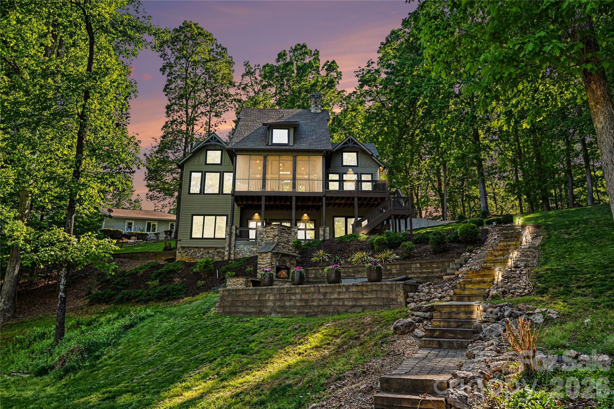 Photo of 142 Lakeview Shores Loop, Mooresville, NC 28117