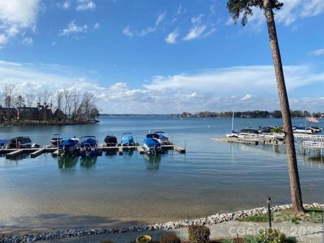 Photo of 20407 Harborgate Court, Cornelius, NC 28031