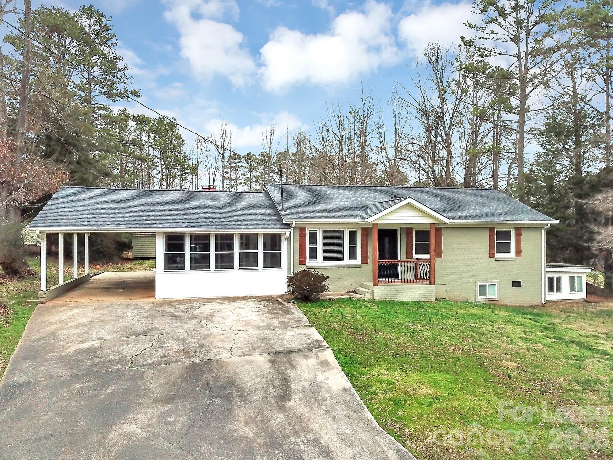 Photo of 211 Valleydale Drive, Gastonia, NC 28056