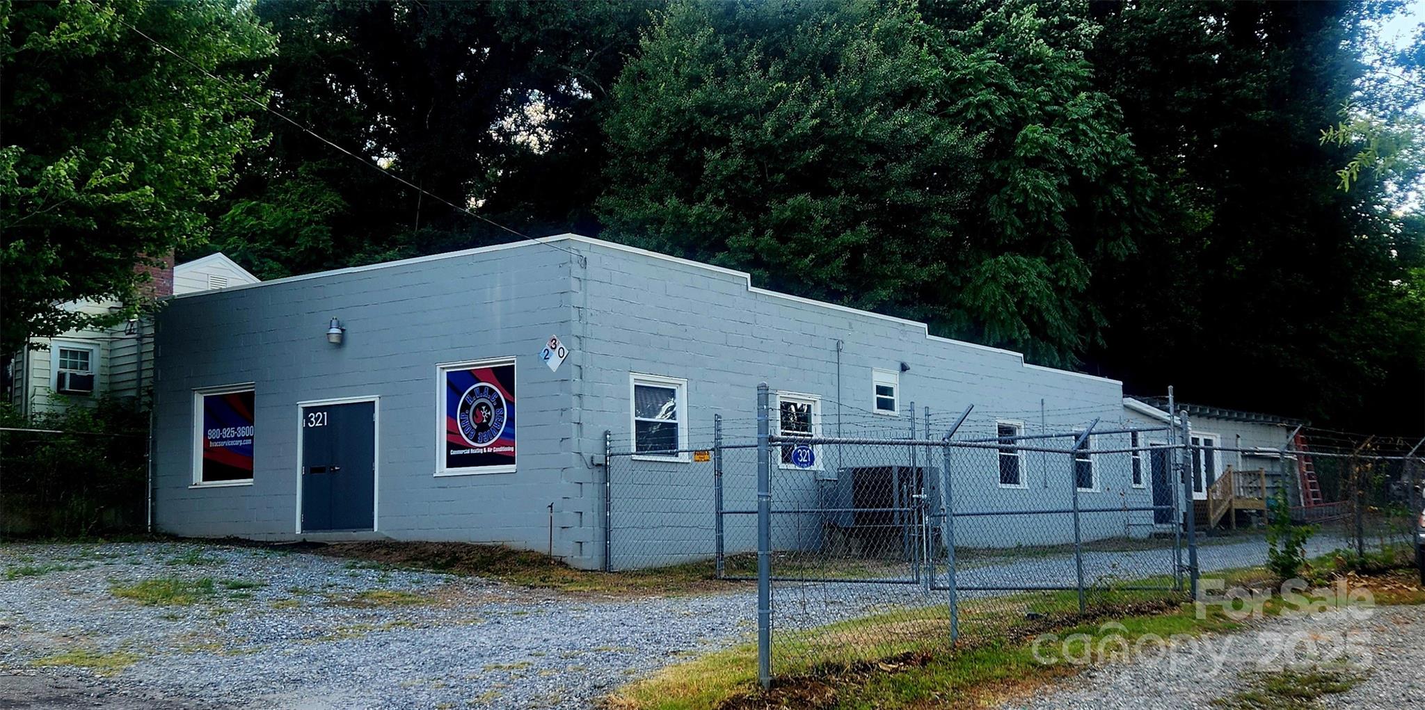 Photo of 321 S Avon Street, Gastonia, NC 28054