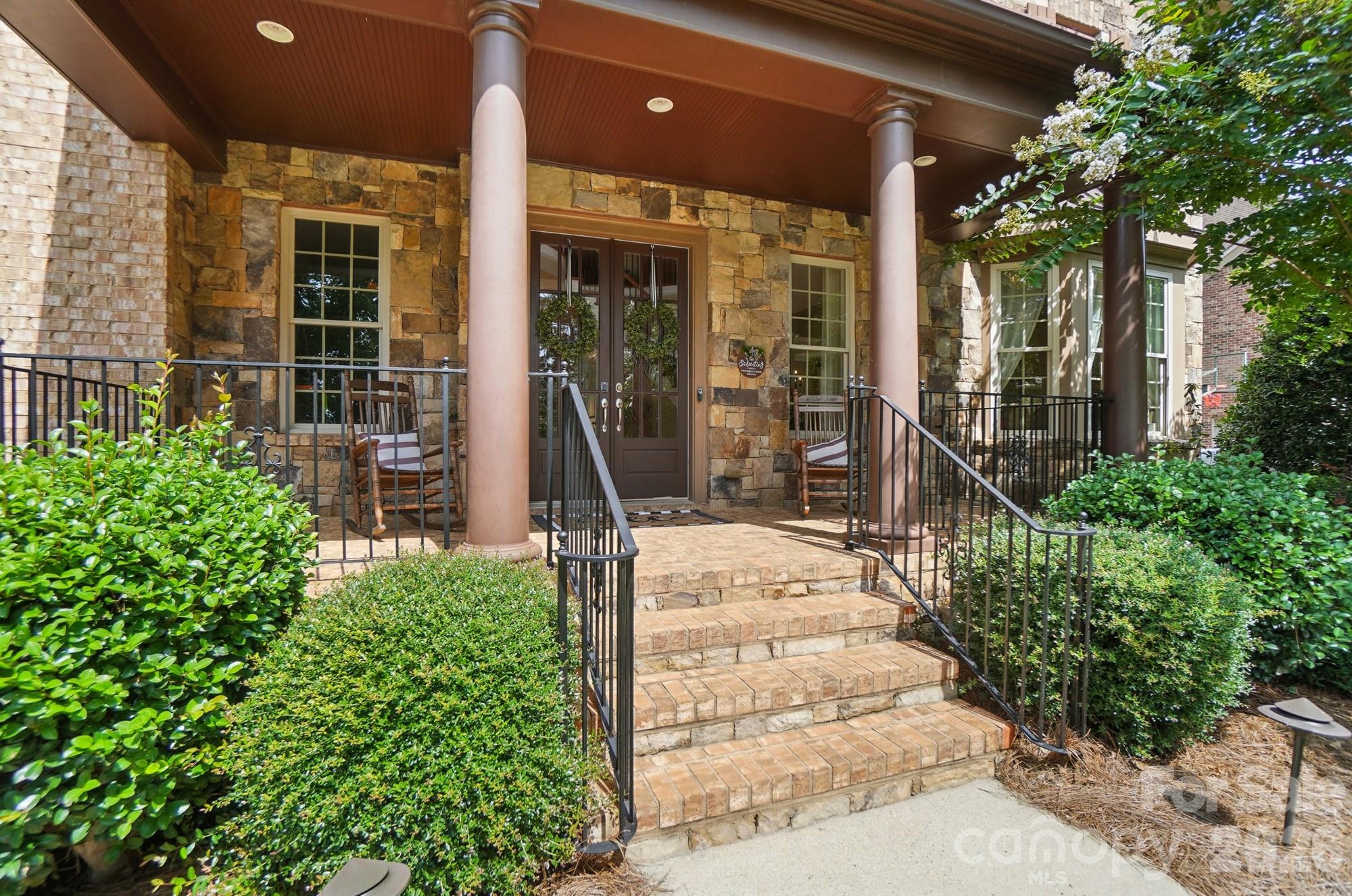 Photo of 13056 Long Common Parkway, Huntersville, NC 28078
