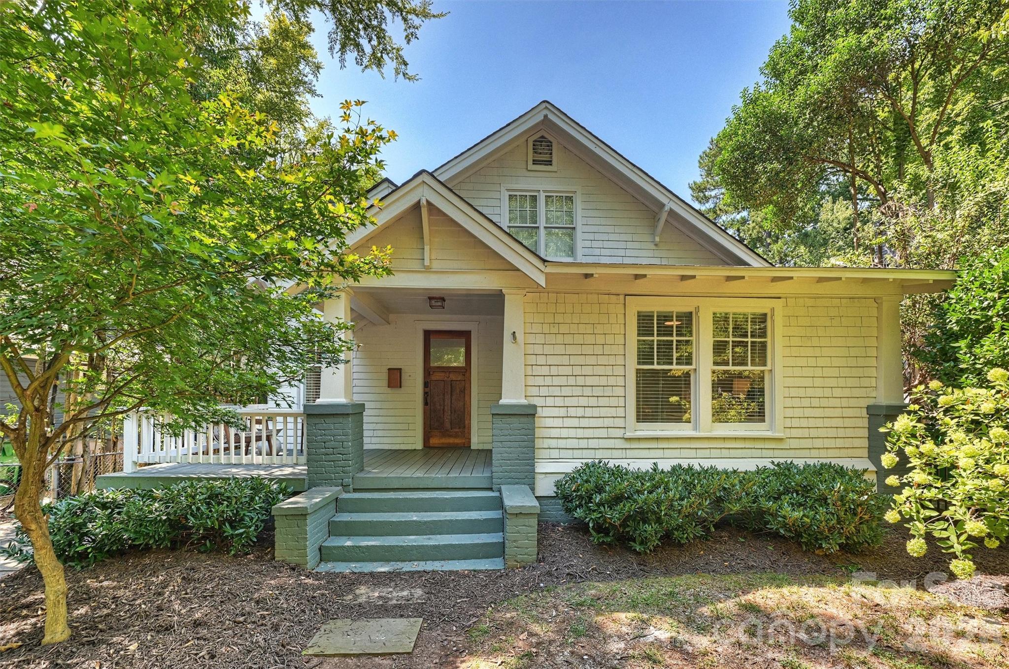 Photo of 616 E Tremont Avenue, Charlotte, NC 28203