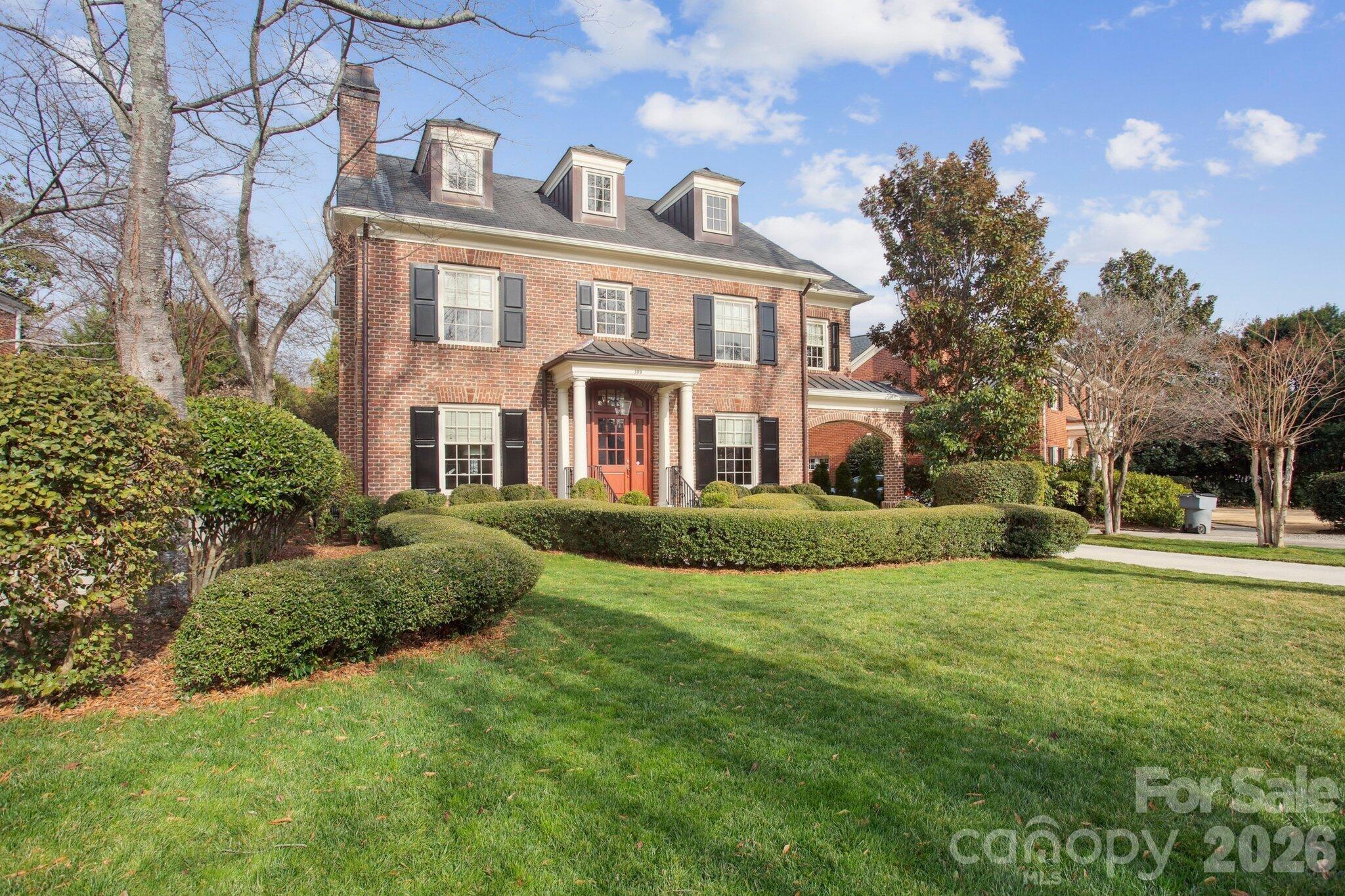 Photo of 309 Hempstead Place, Charlotte, NC 28207