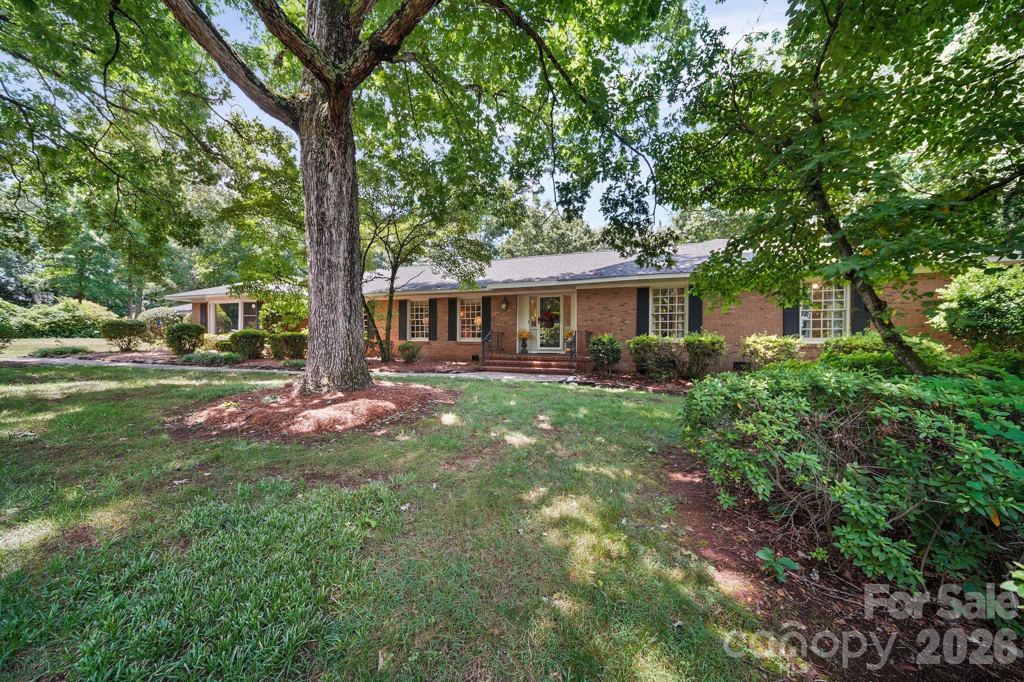 Photo of 2925 Grampian Drive, Gastonia, NC 28054