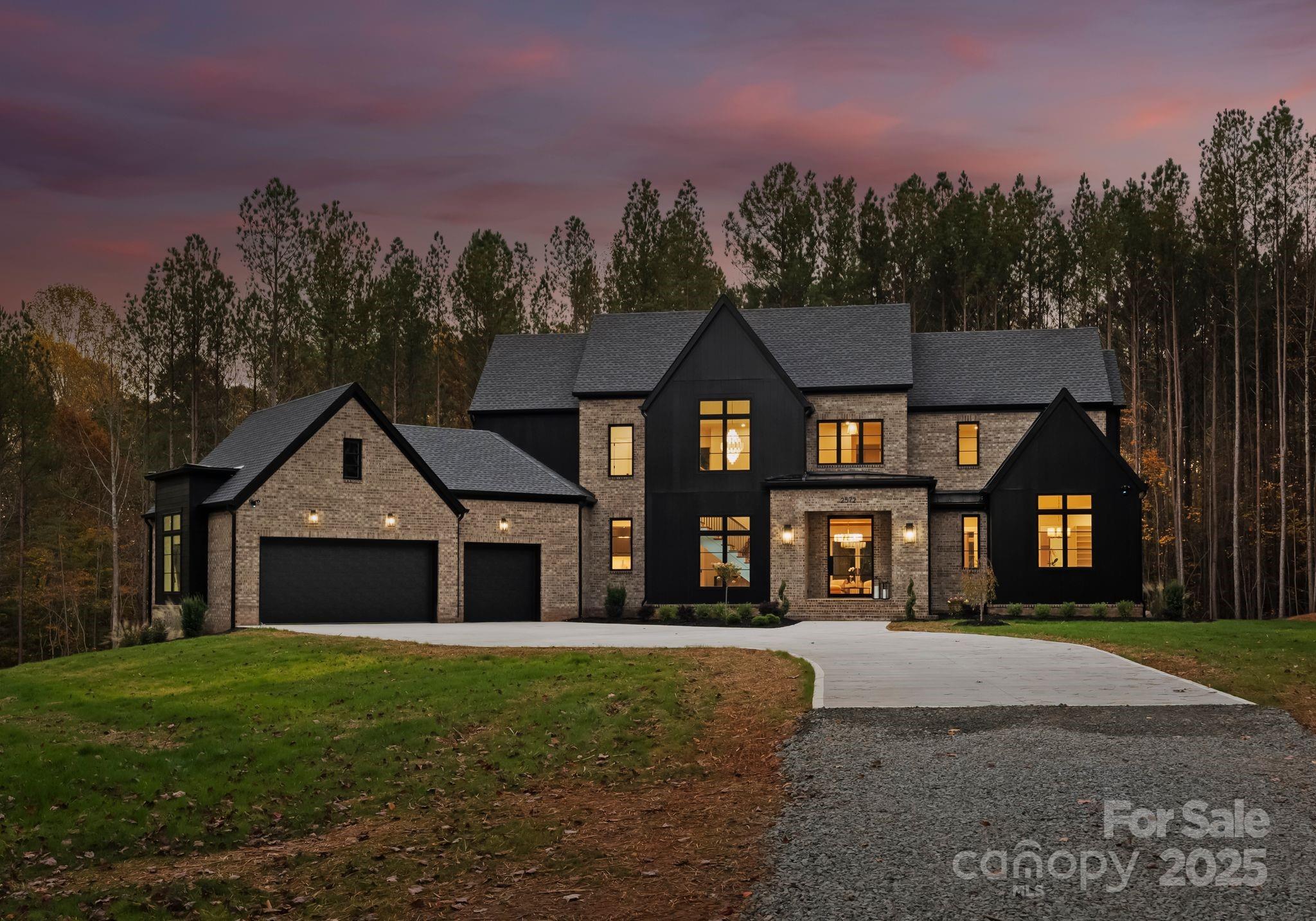 Photo of 2572 Norton Avenue, Denver, NC 28037
