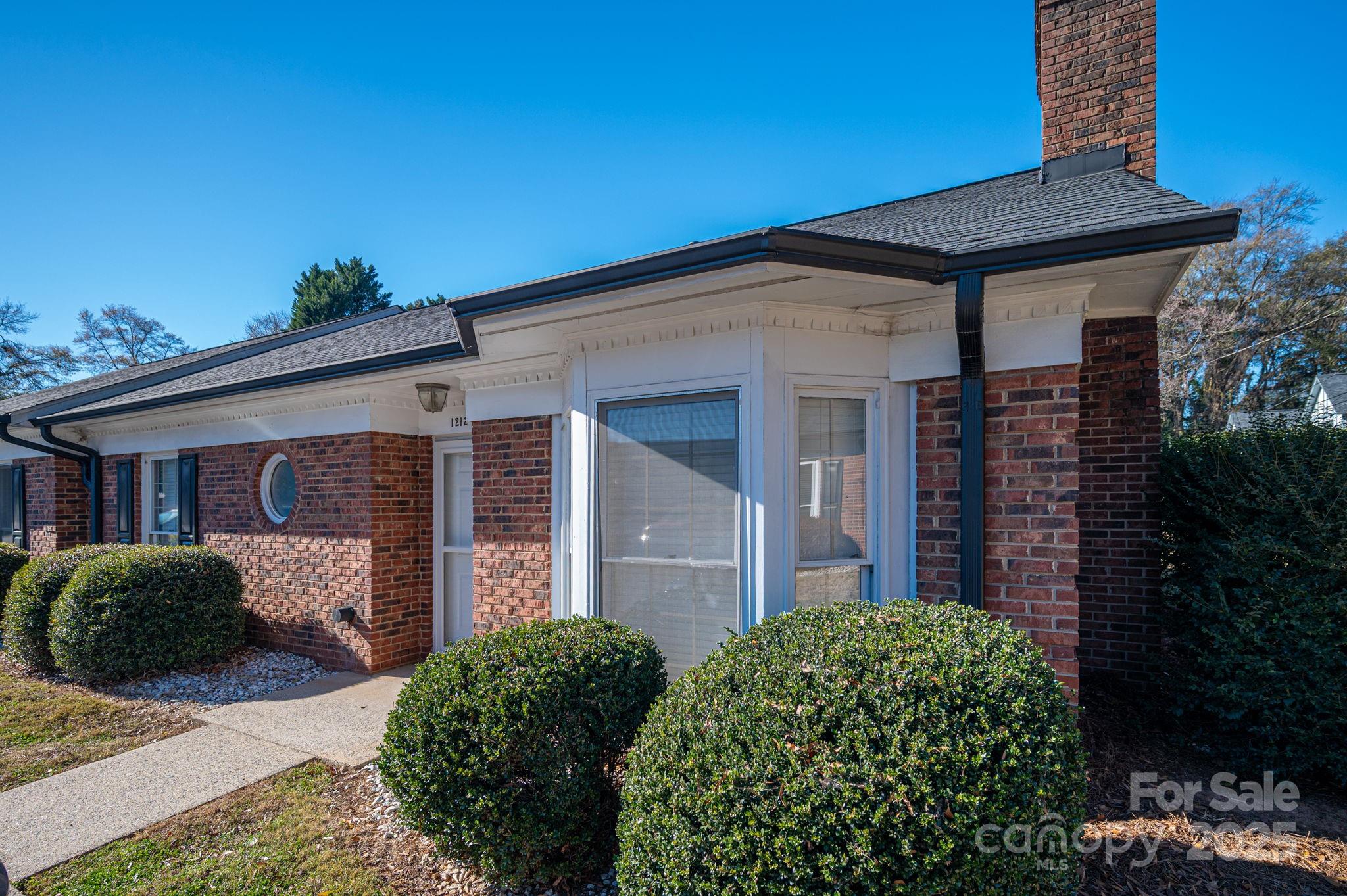 Photo of 1212 E Franklin Boulevard, Gastonia, NC 28054