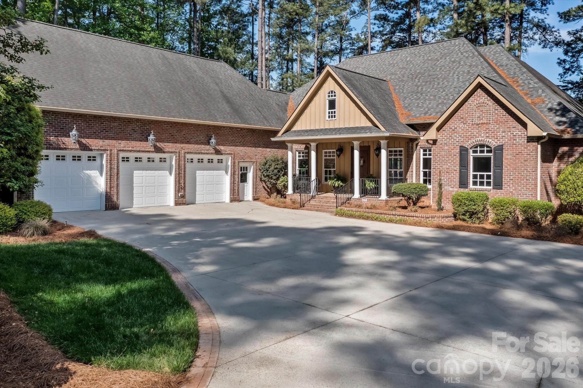 Photo of 17821 Carlow Road, Cornelius, NC 28031
