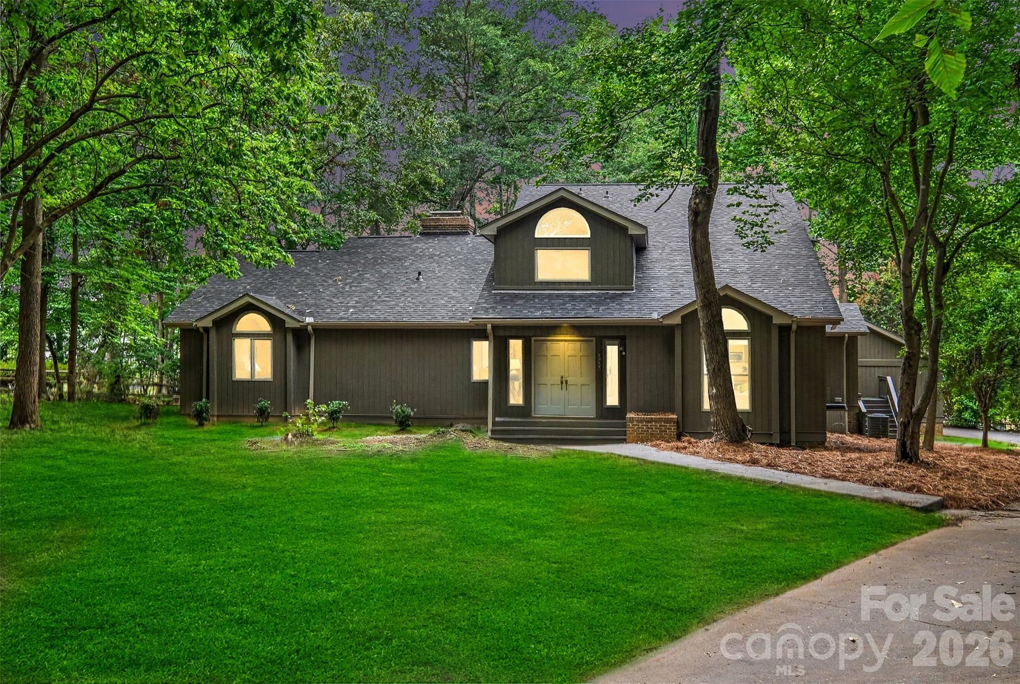 Photo of 5042 Marci Lane, Belmont, NC 28012