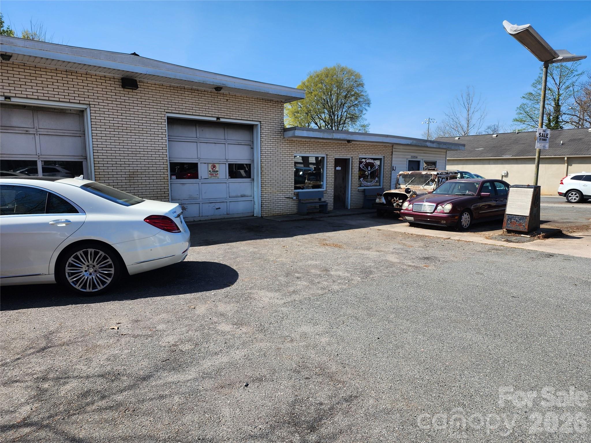 Photo of 20904 Catawba Avenue, Cornelius, NC 28031