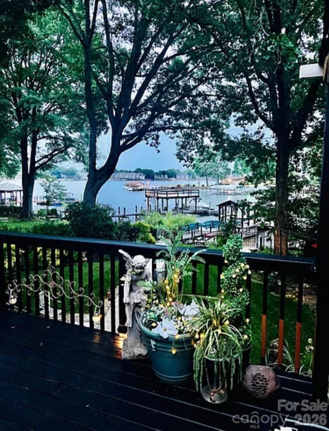 Photo of 21510 Norman Shores Drive, Cornelius, NC 28031