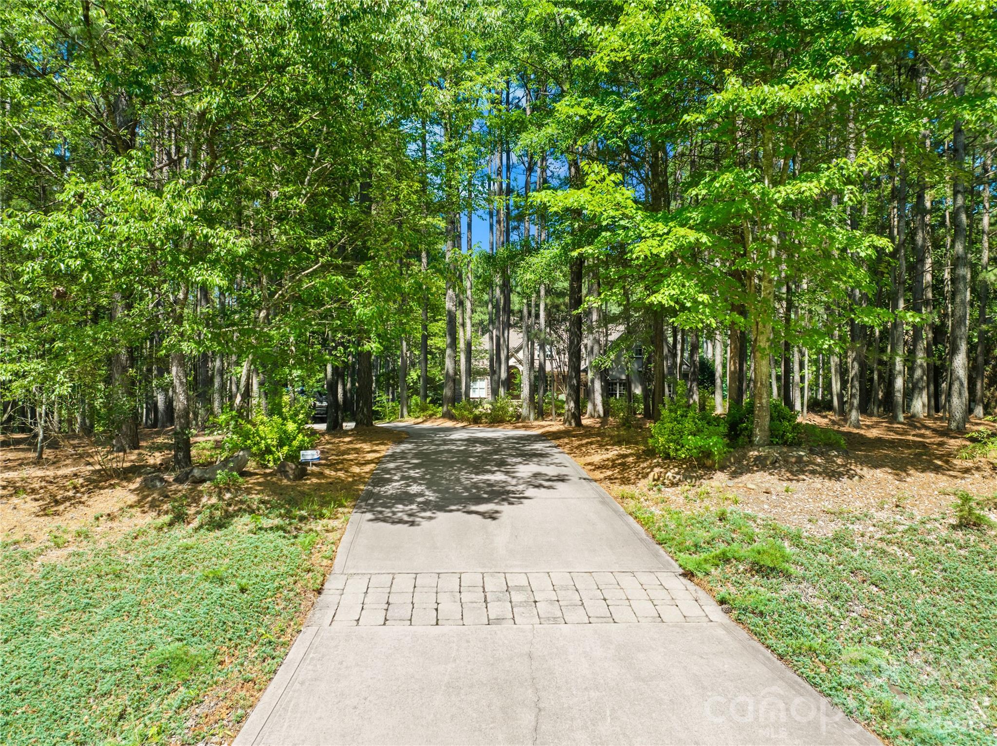 Photo of 6830 Goose Point Drive, Denver, NC 28037