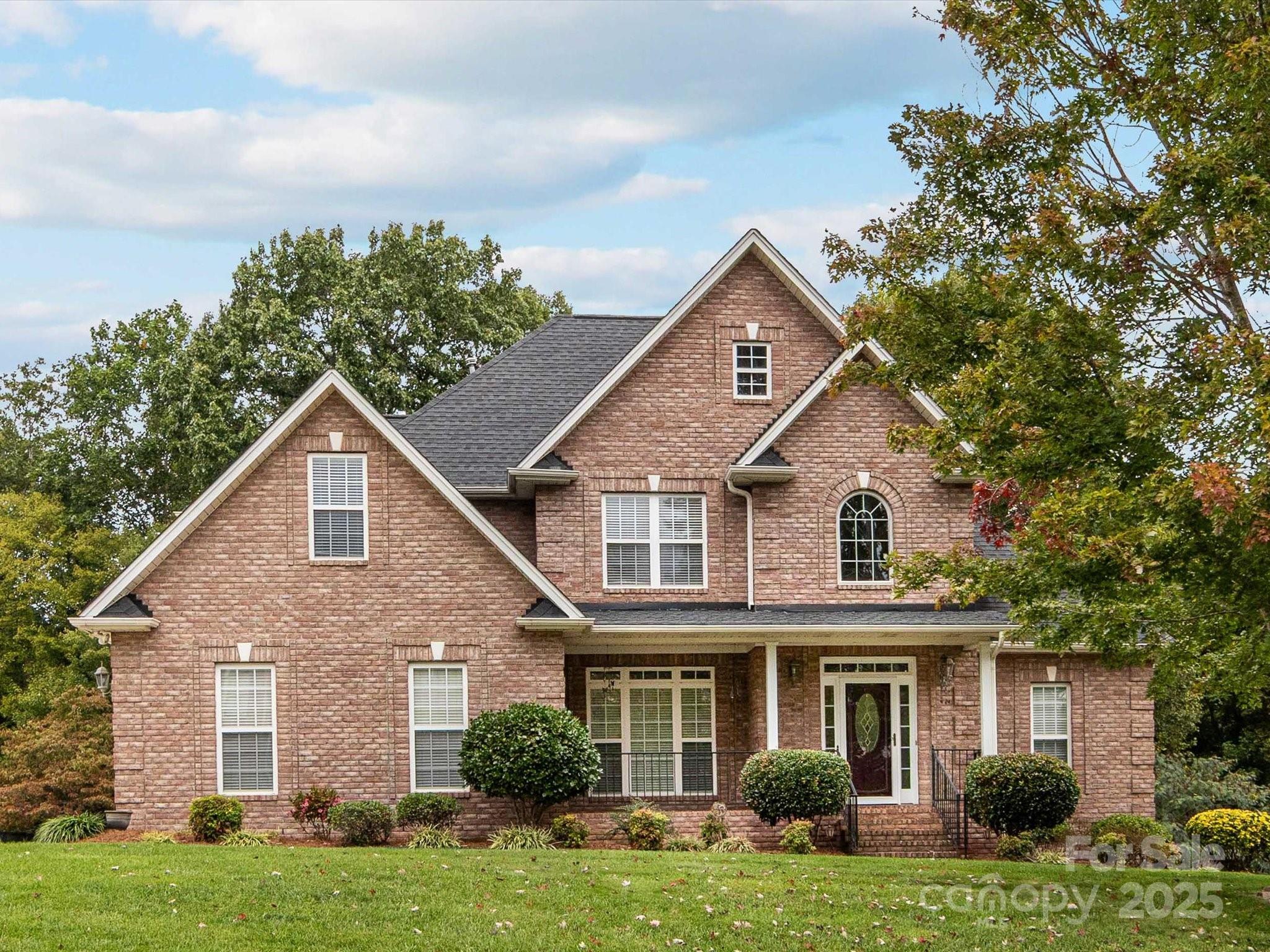 Photo of 5060 Cramer Woods Drive, Gastonia, NC 28056