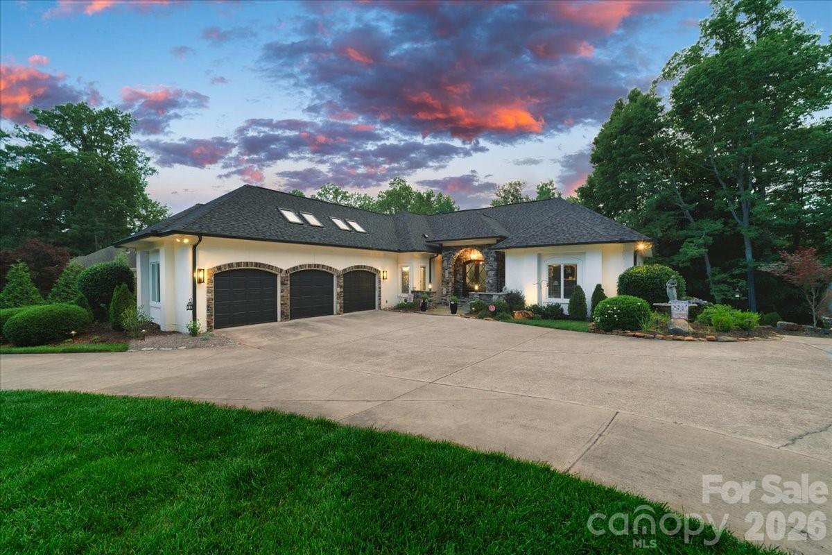 Photo of 9128 Shorewood Place, Belmont, NC 29012