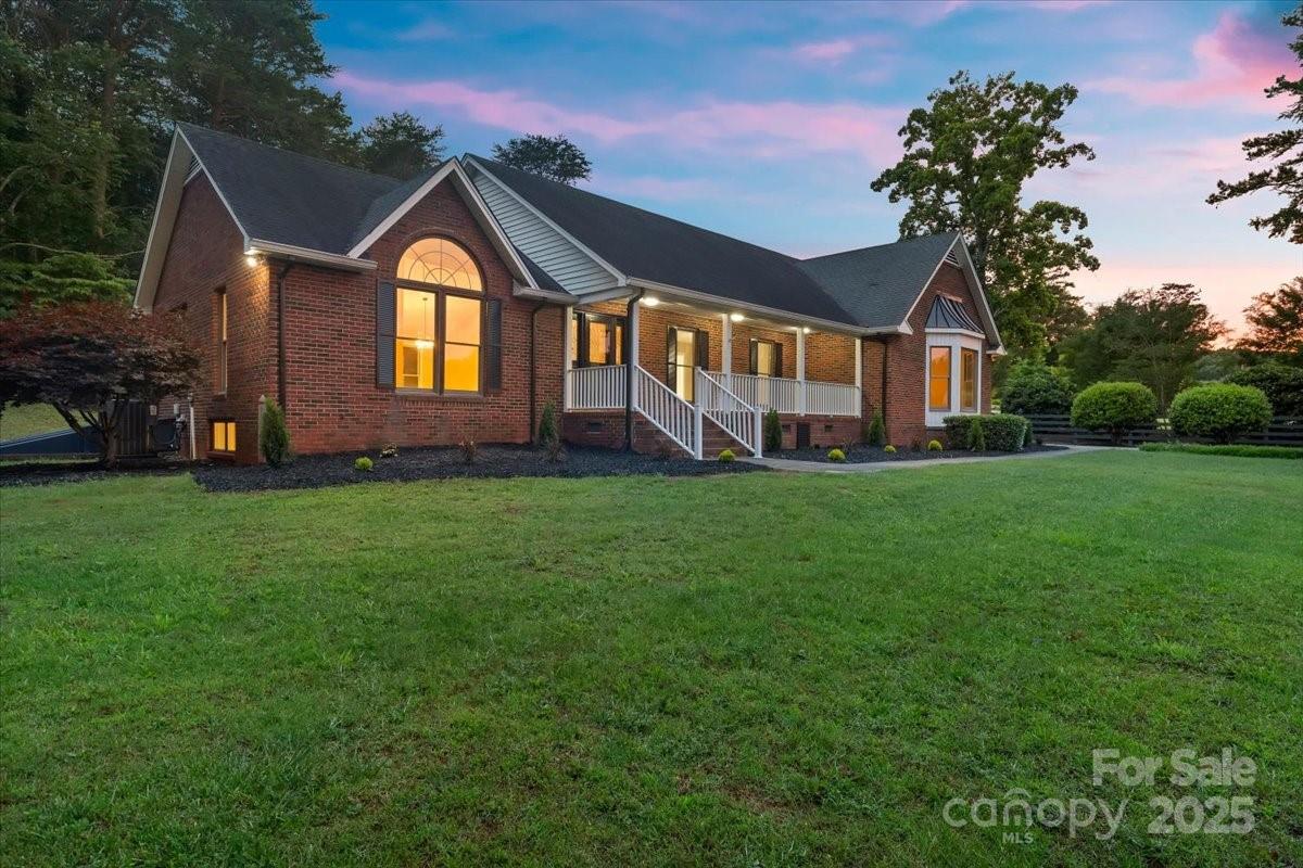 Photo of 5916 Cashion Road, Huntersville, NC 28078