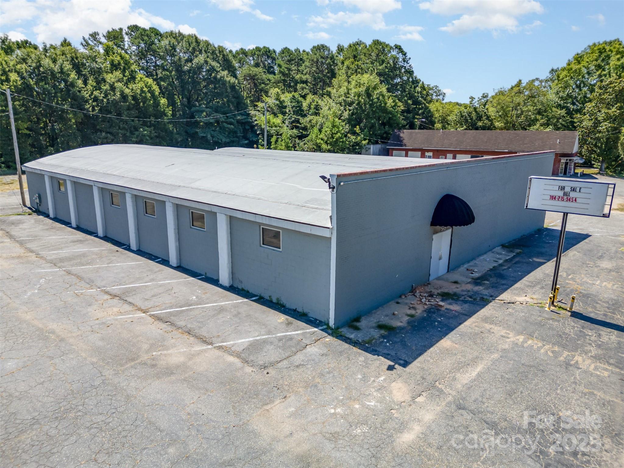 Photo of 702 Linwood Road, Gastonia, NC 28052