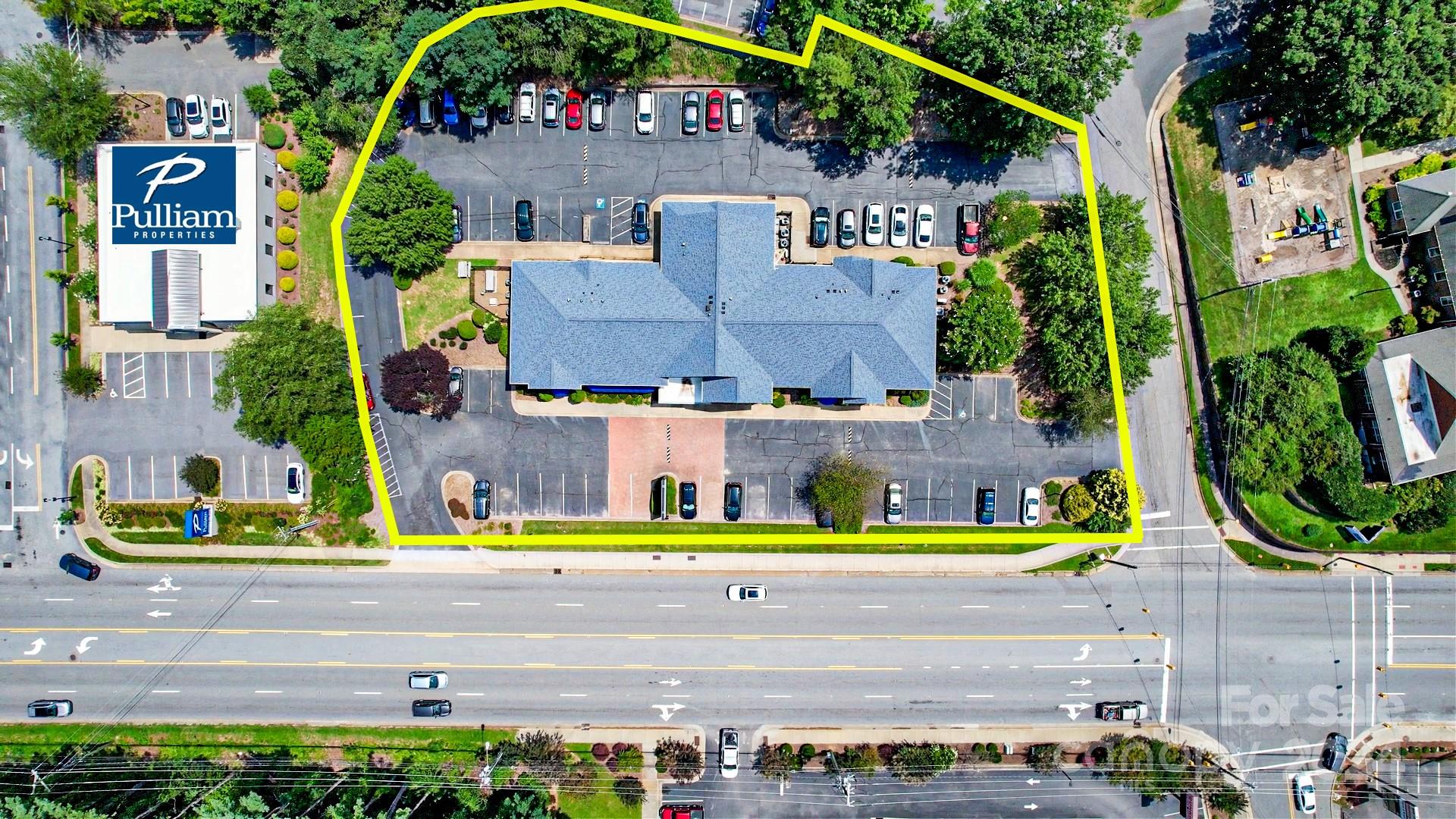 Photo of 1978 Hendersonville Road, Asheville, NC 28803