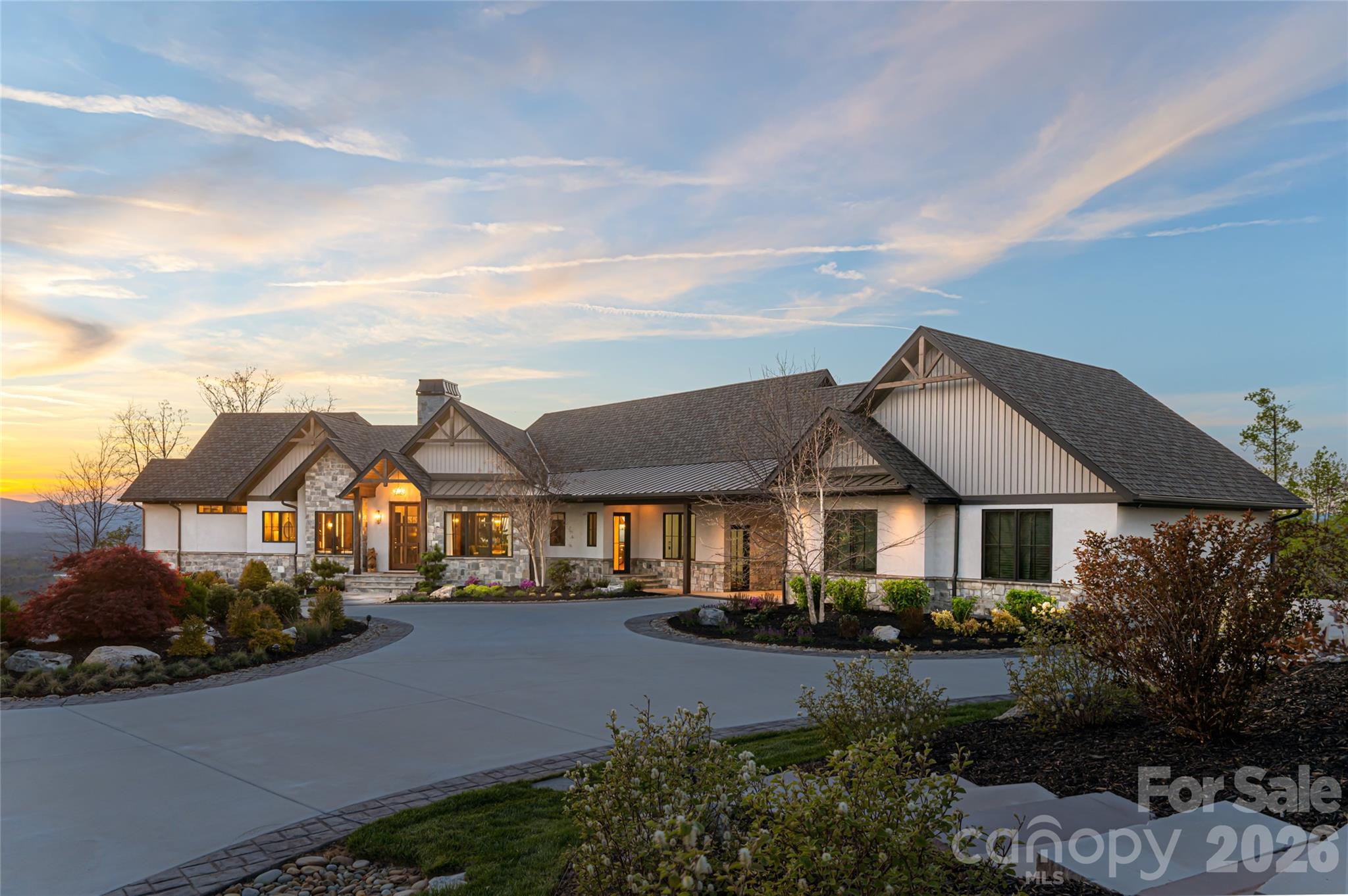 Photo of 154 Bear View Road, Weaverville, NC 28787