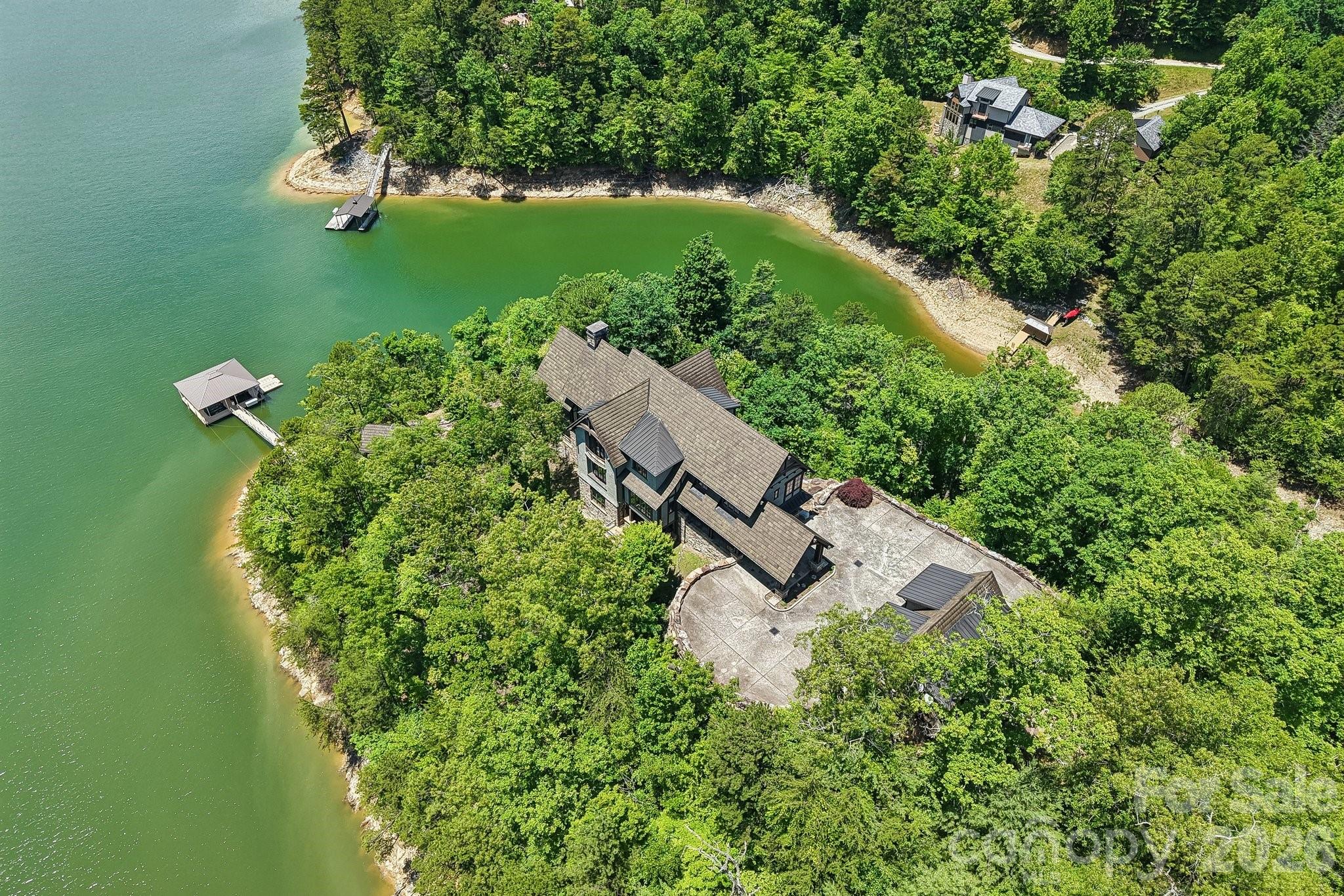 Photo of 410 Lakewood Drive, Bryson City, NC 28713