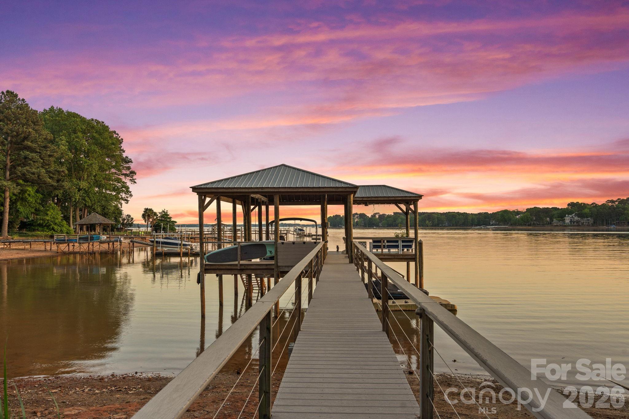 Photo of 107 Beachview Drive, Mooresville, NC 28117