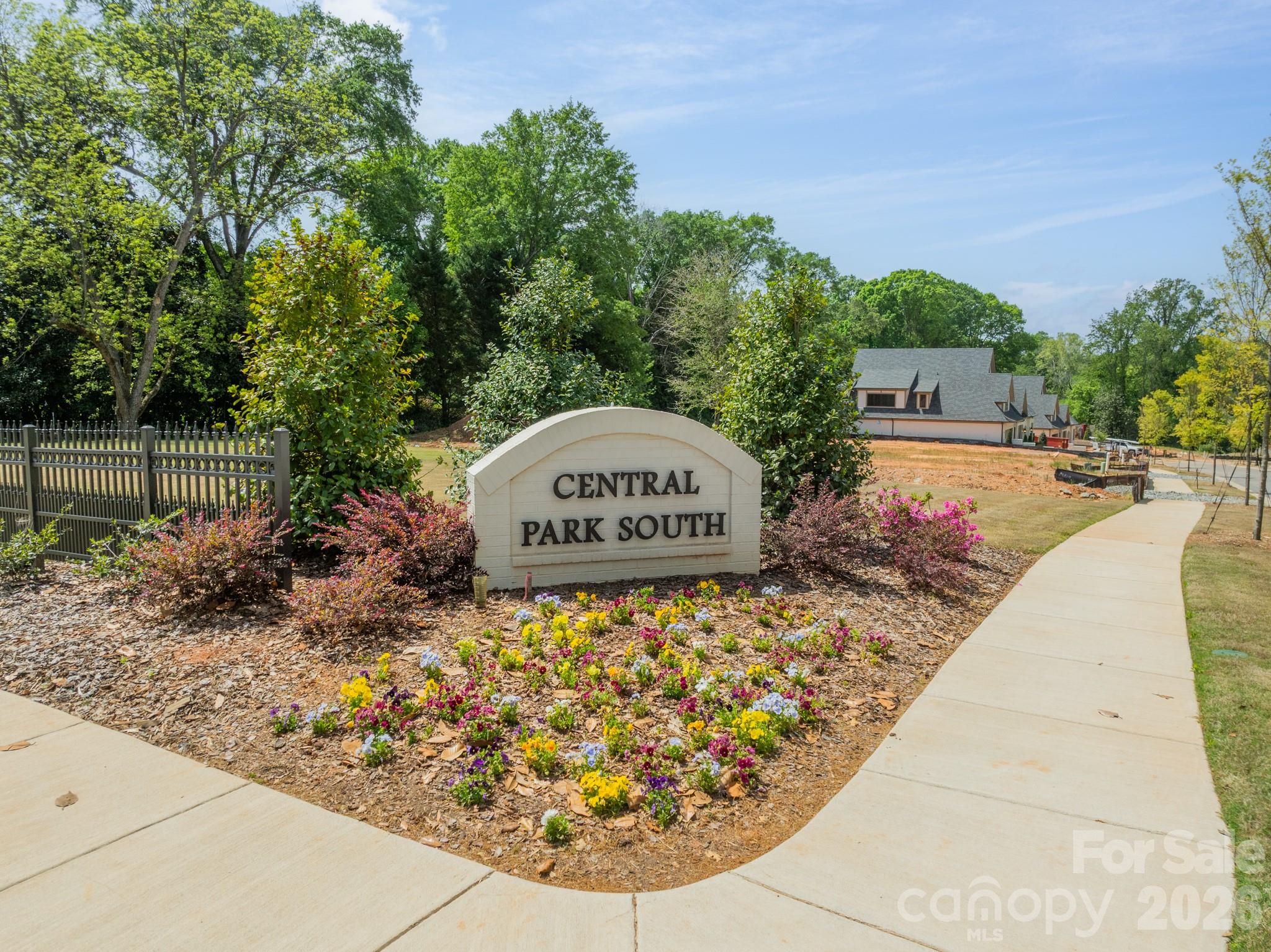 Photo of 519 Winding Way, Belmont, NC 28012