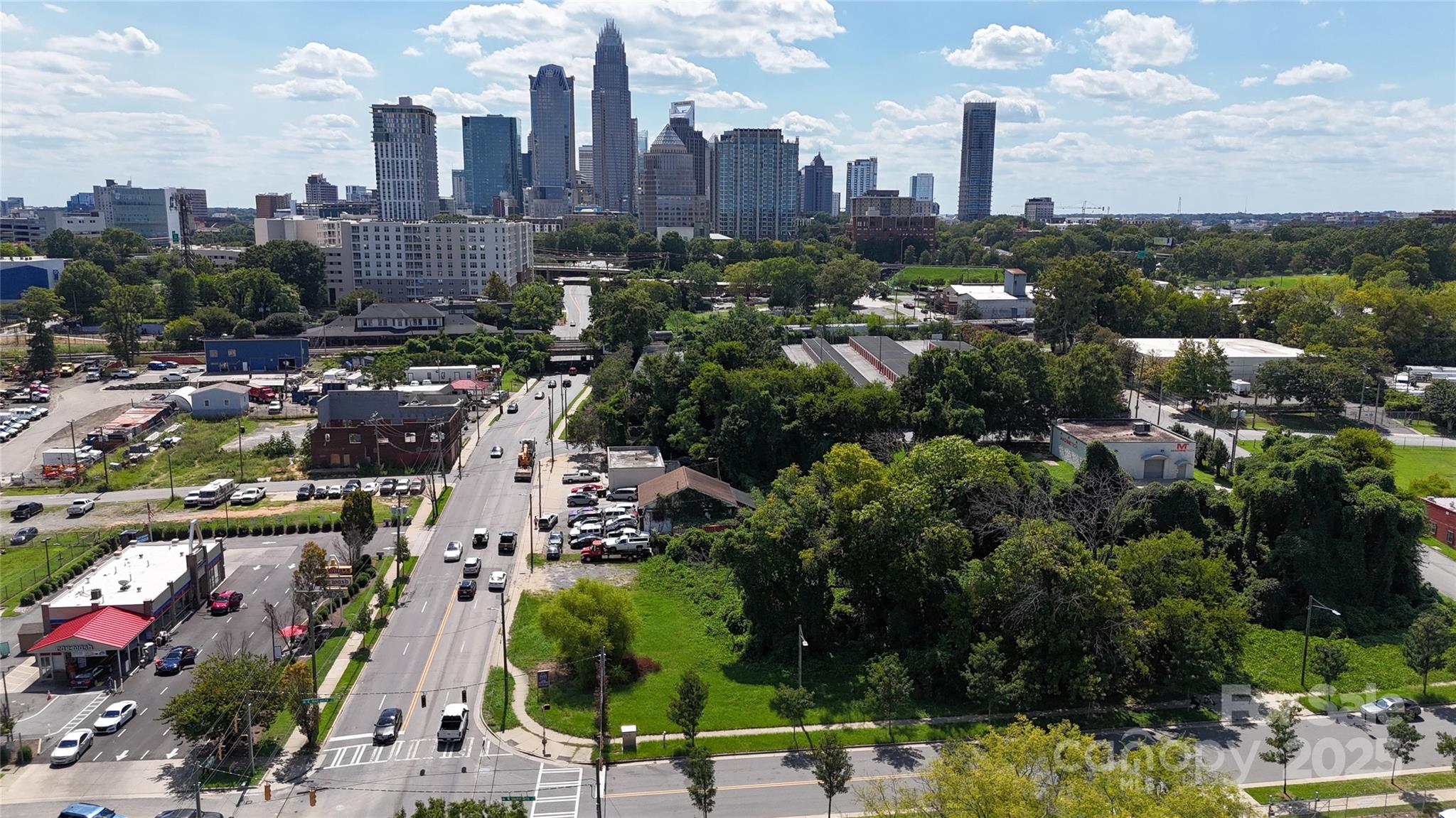 Photo of 1113 N Tryon Street, Charlotte, NC 28206