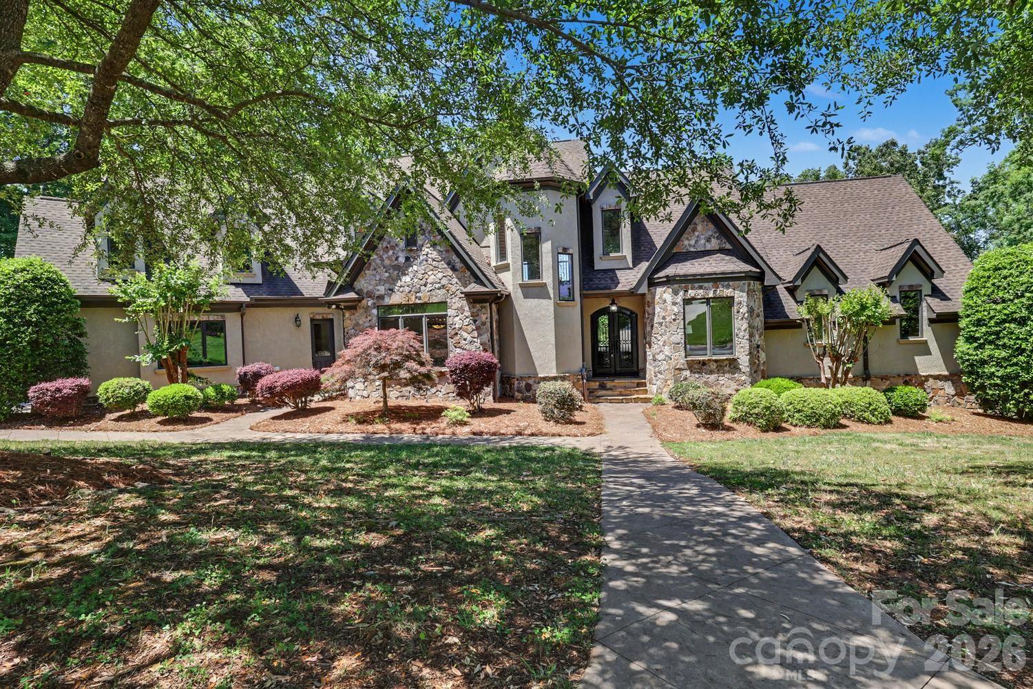 Photo of 8041 Water View Drive, Belmont, NC 28012
