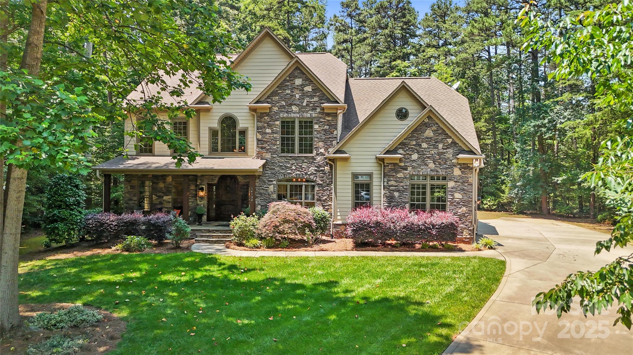 Photo of 14130 Lea Point Court, Huntersville, NC 28078