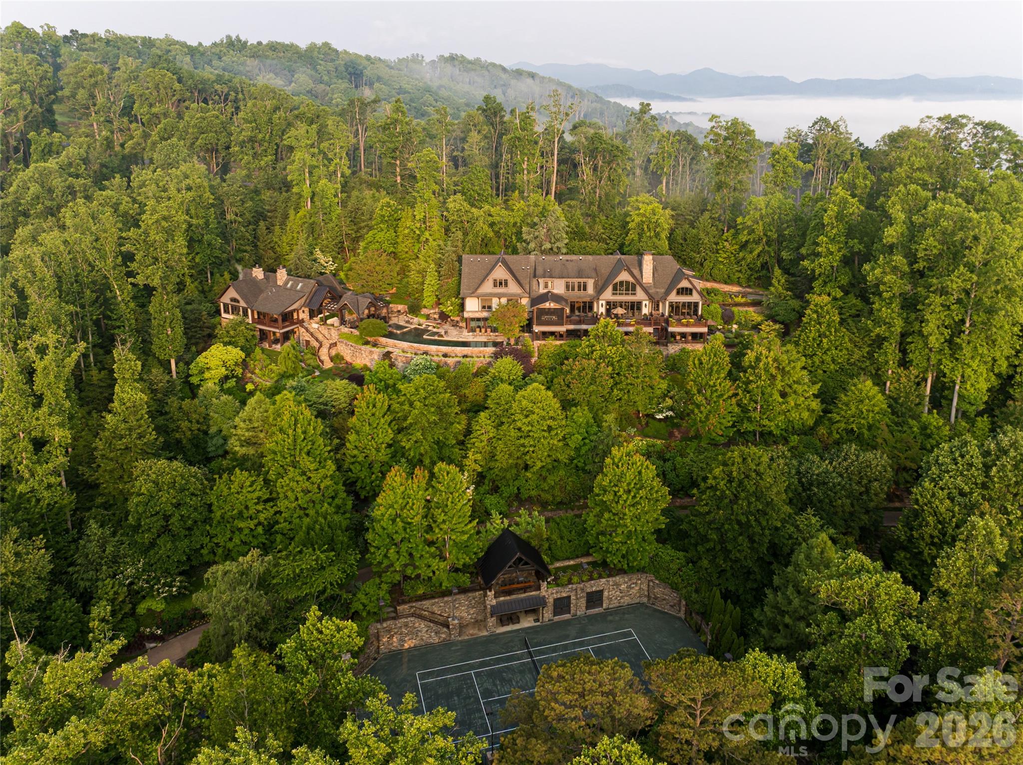 Photo of 66 N Deerhaven Lane, Asheville, NC 28803