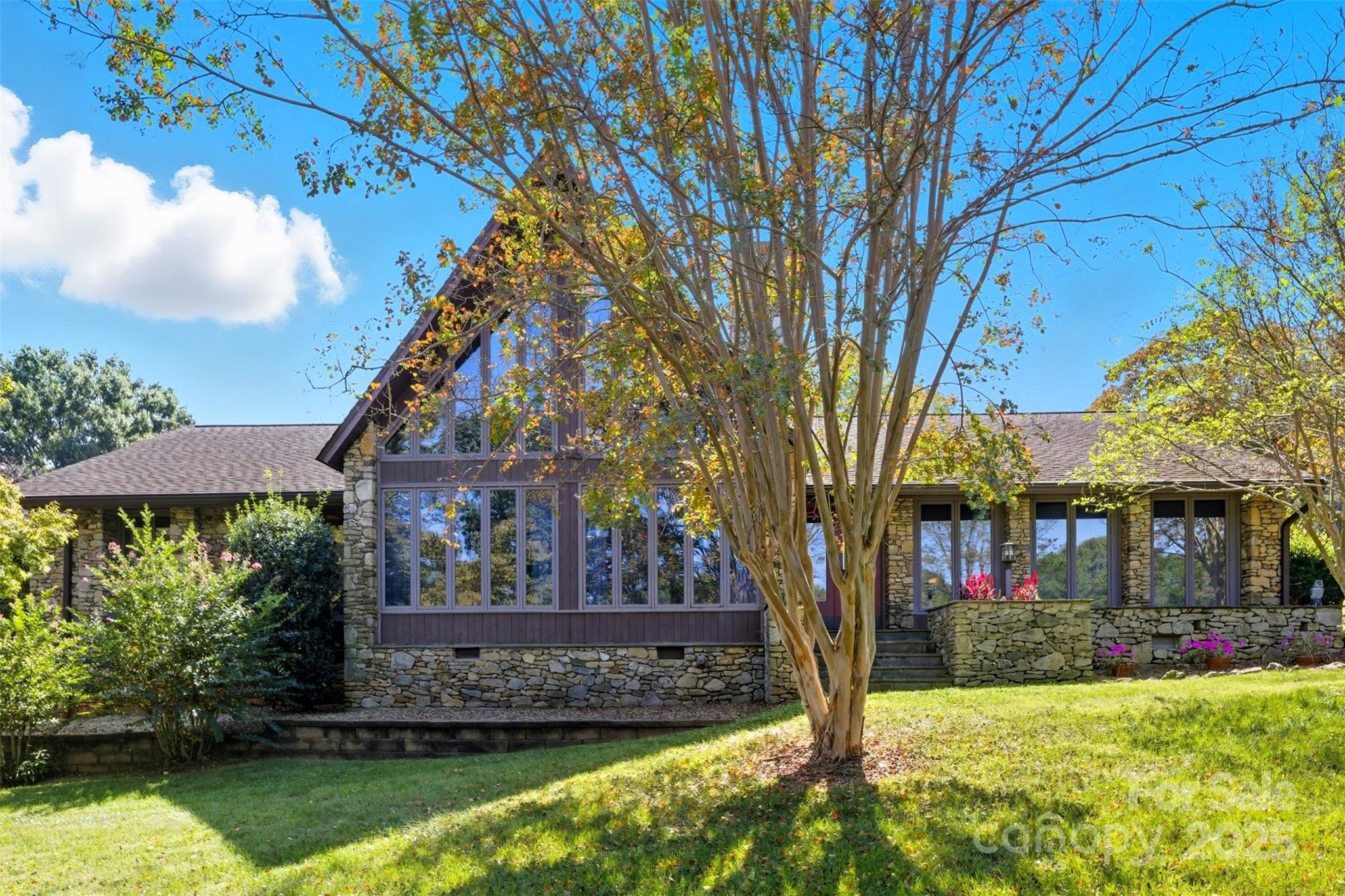 Photo of 1515 Heatherloch Drive, Gastonia, NC 28054