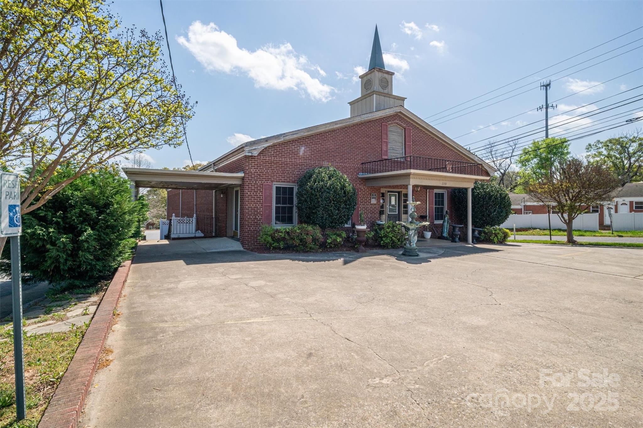 Photo of 220 S Broad Street, Gastonia, NC 28054