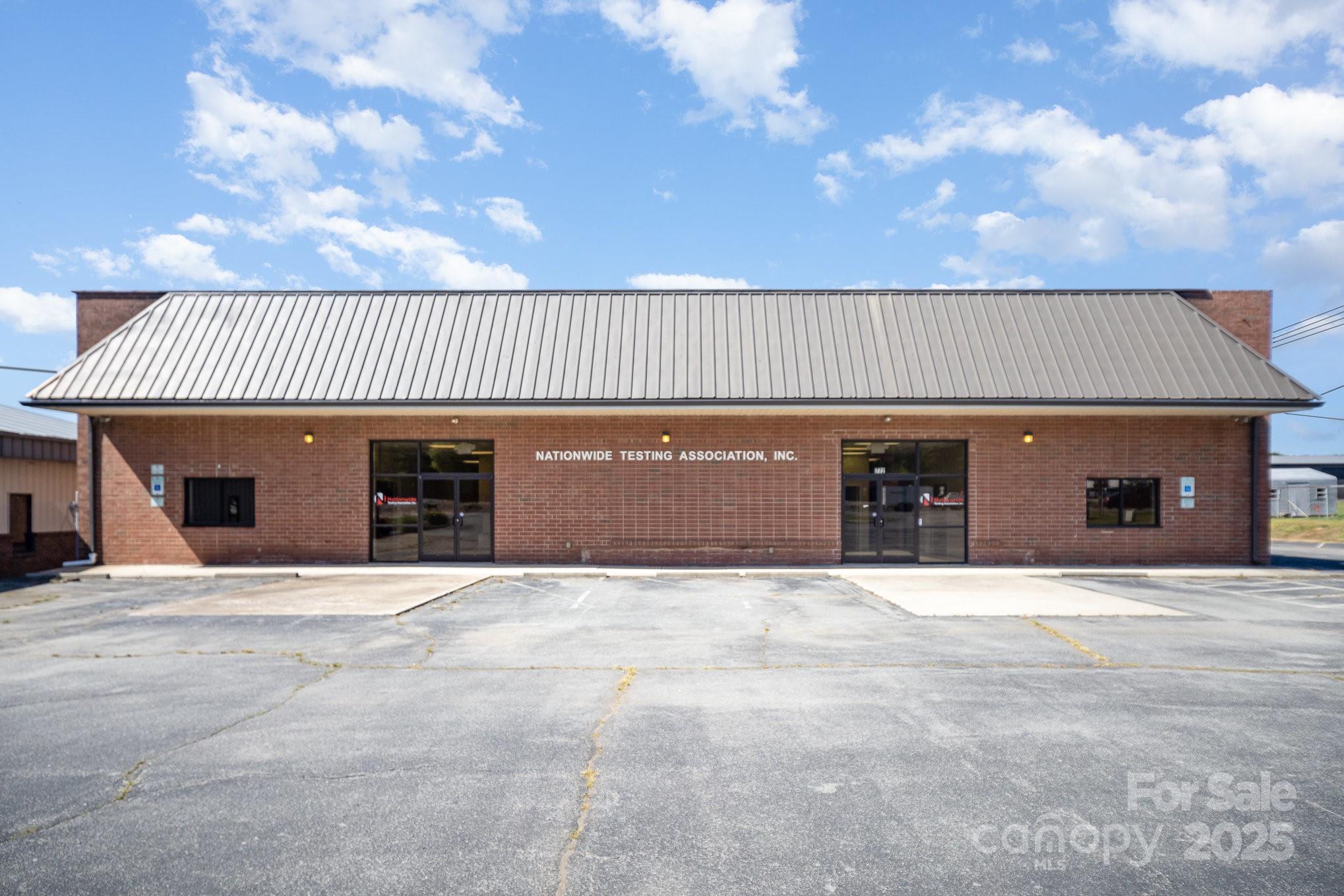Photo of 770-772 N Broad Street, Mooresville, NC 28115
