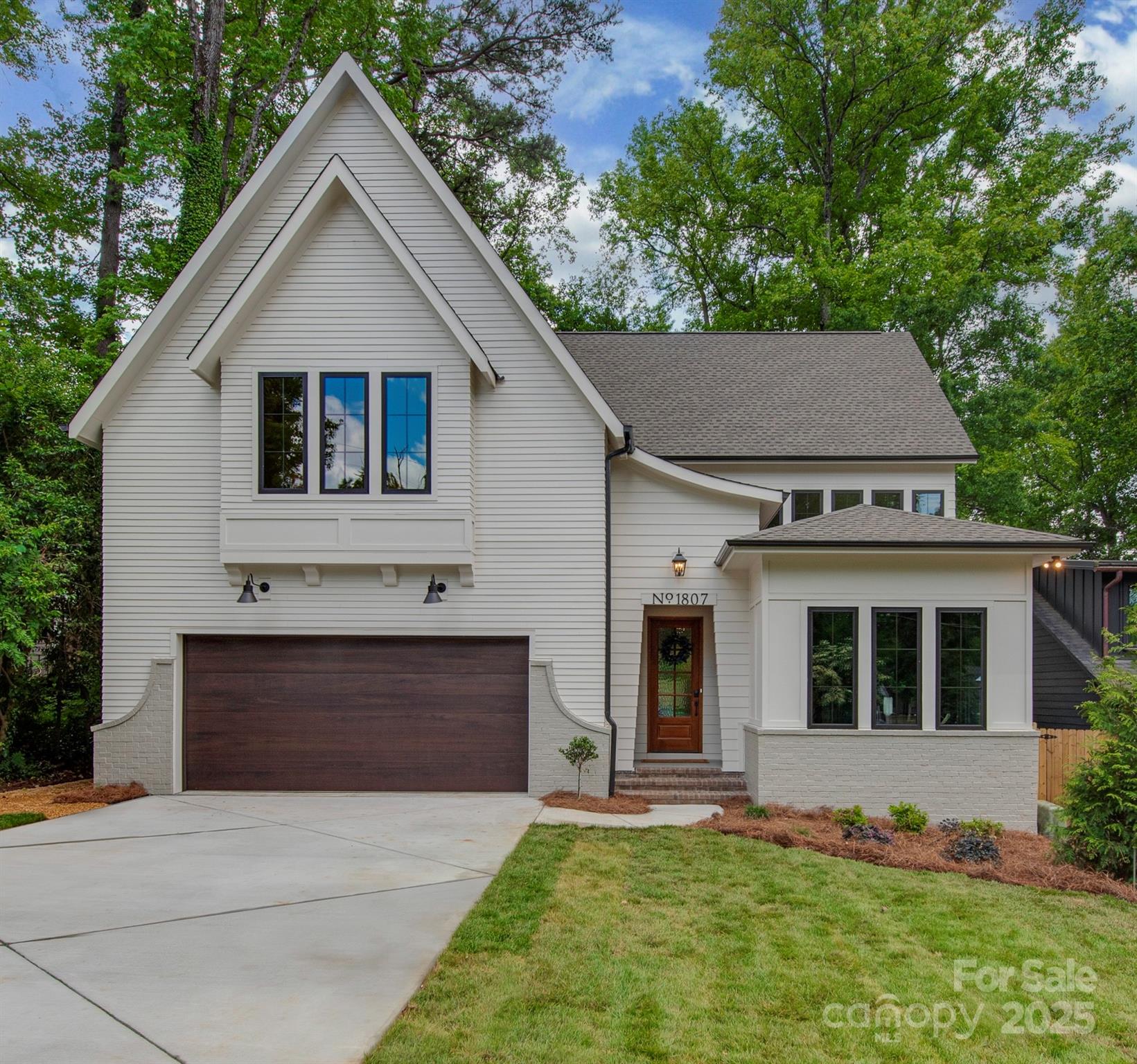 Photo of 1807 Arnold Drive, Charlotte, NC 28205