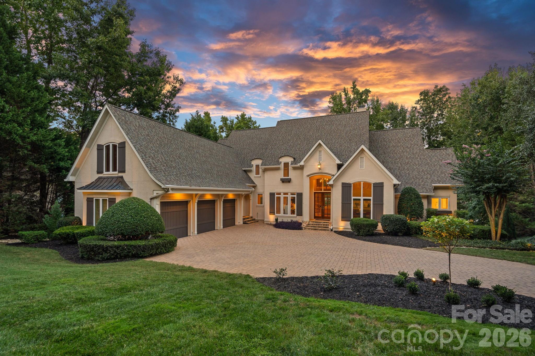 Photo of 177 Great Point Drive, Mooresville, NC 28117