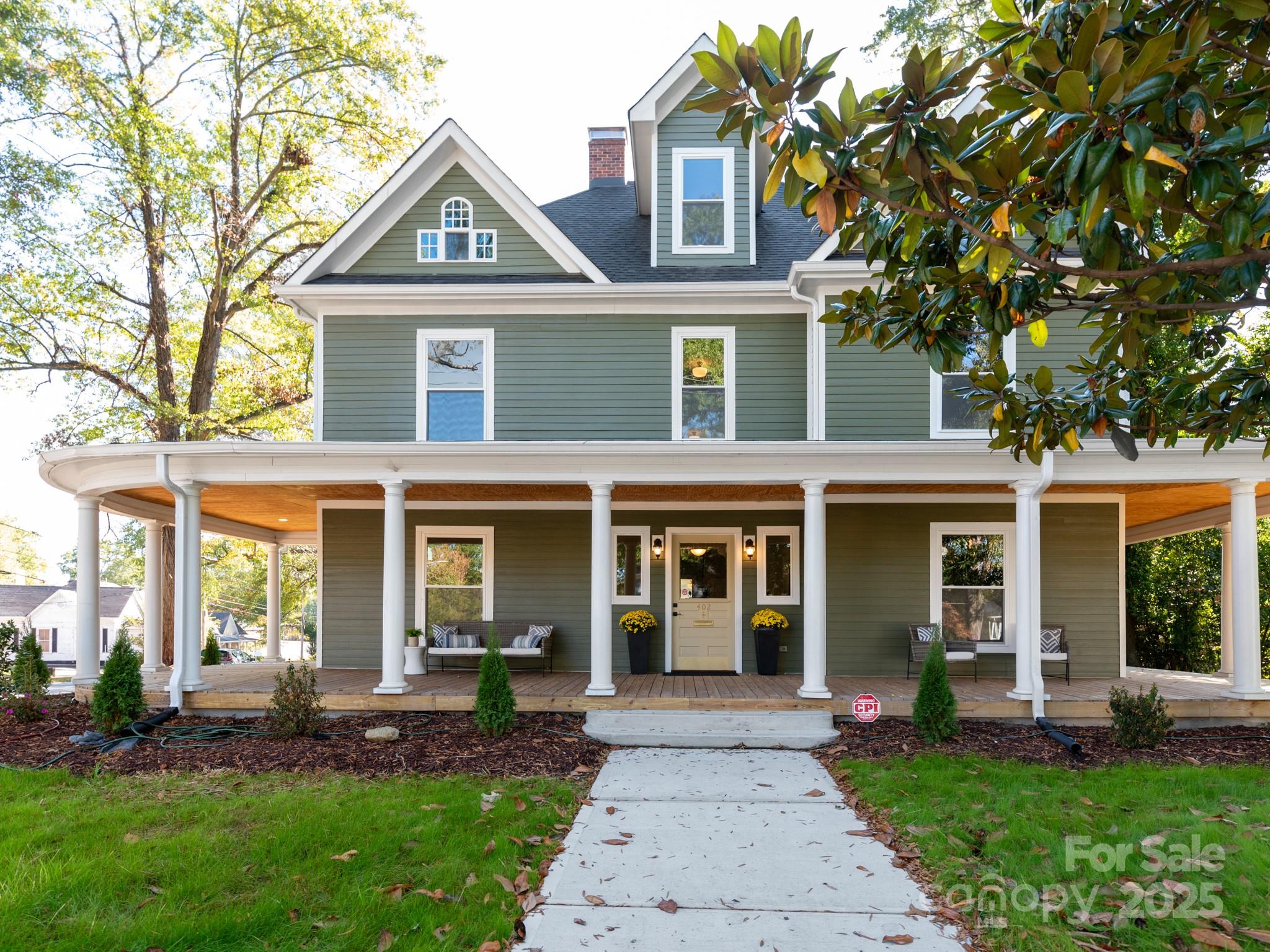 Photo of 402 S Chester Street, Gastonia, NC 28052