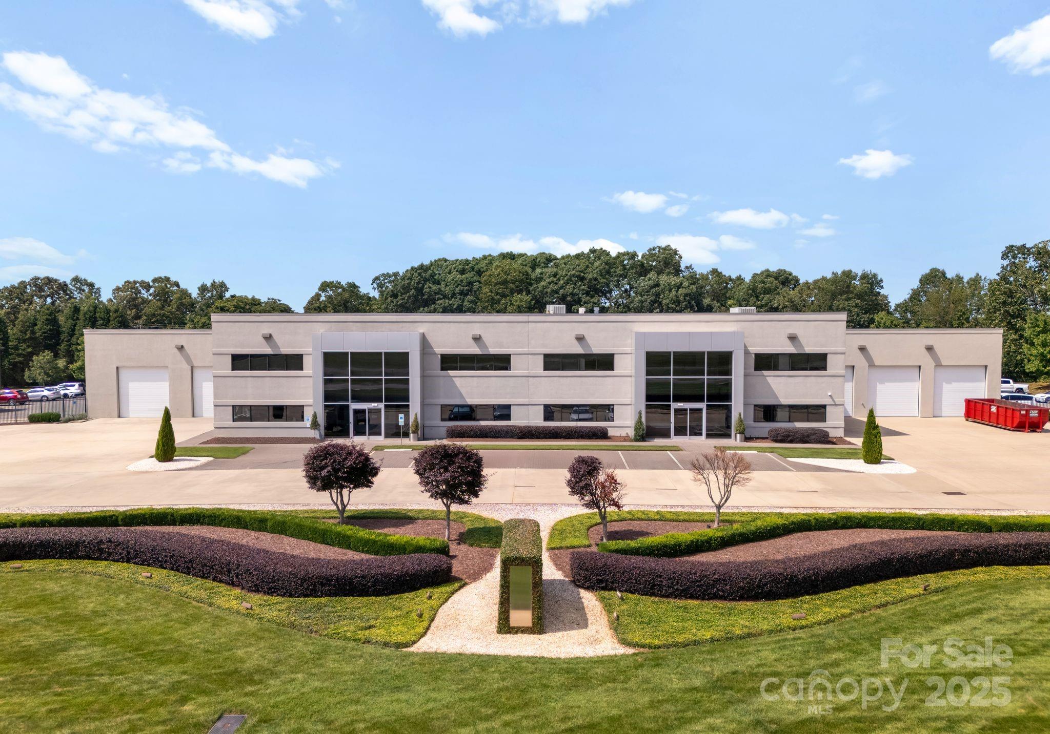 Photo of 258-260 W Aviation Drive, Statesville, NC 28677