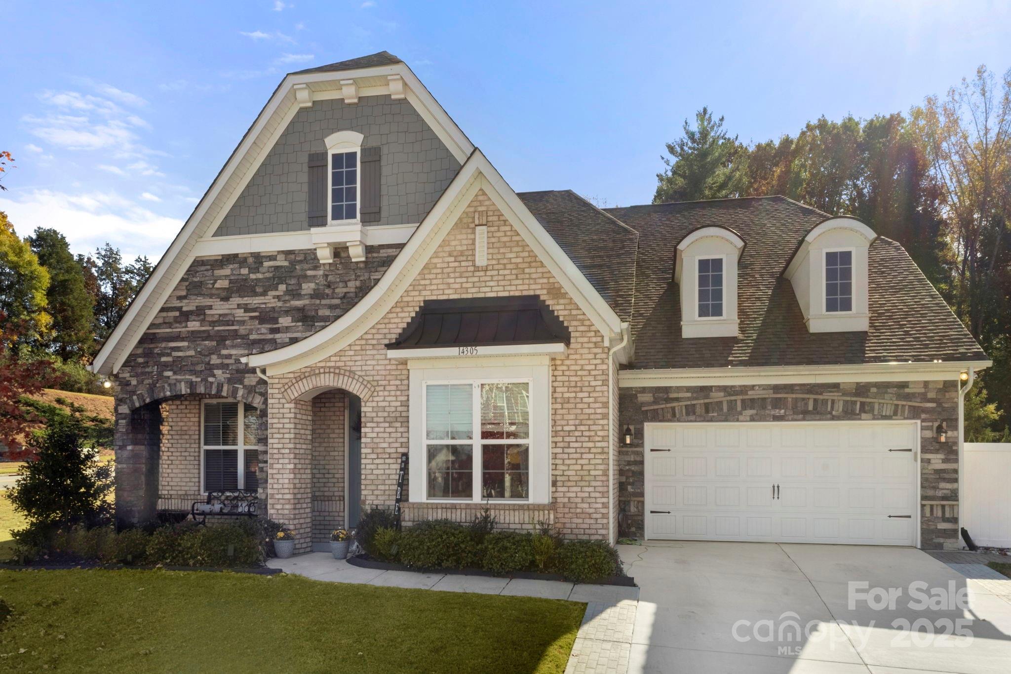 Photo of 14305 Morningate Street, Huntersville, NC 28078