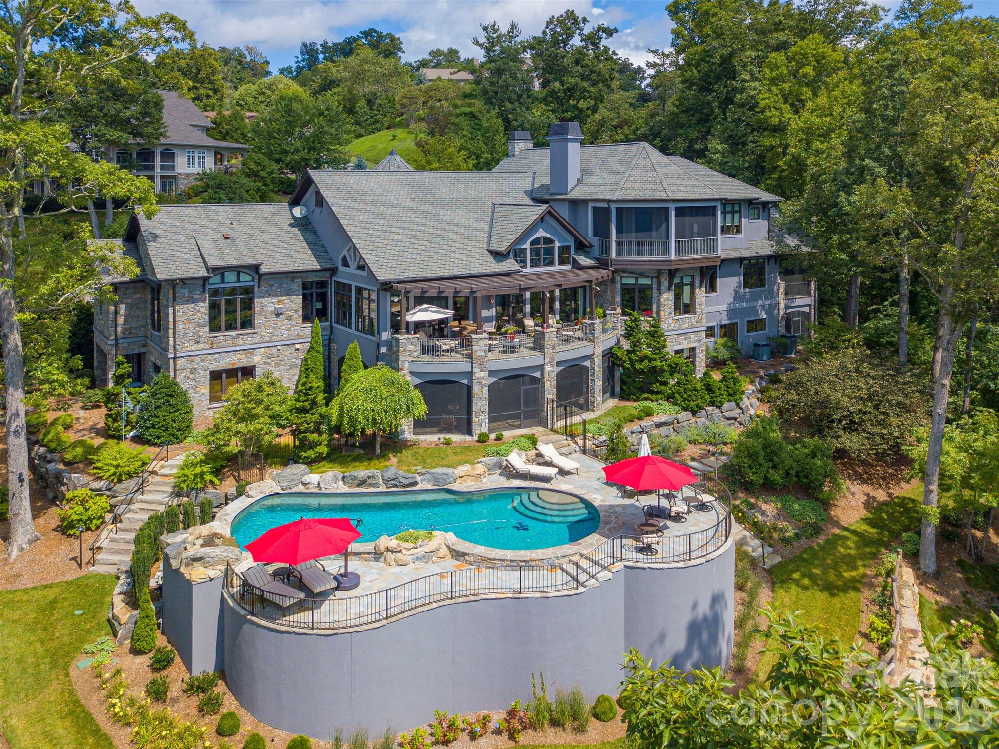 Photo of 633 Altamont View, Asheville, NC 28804