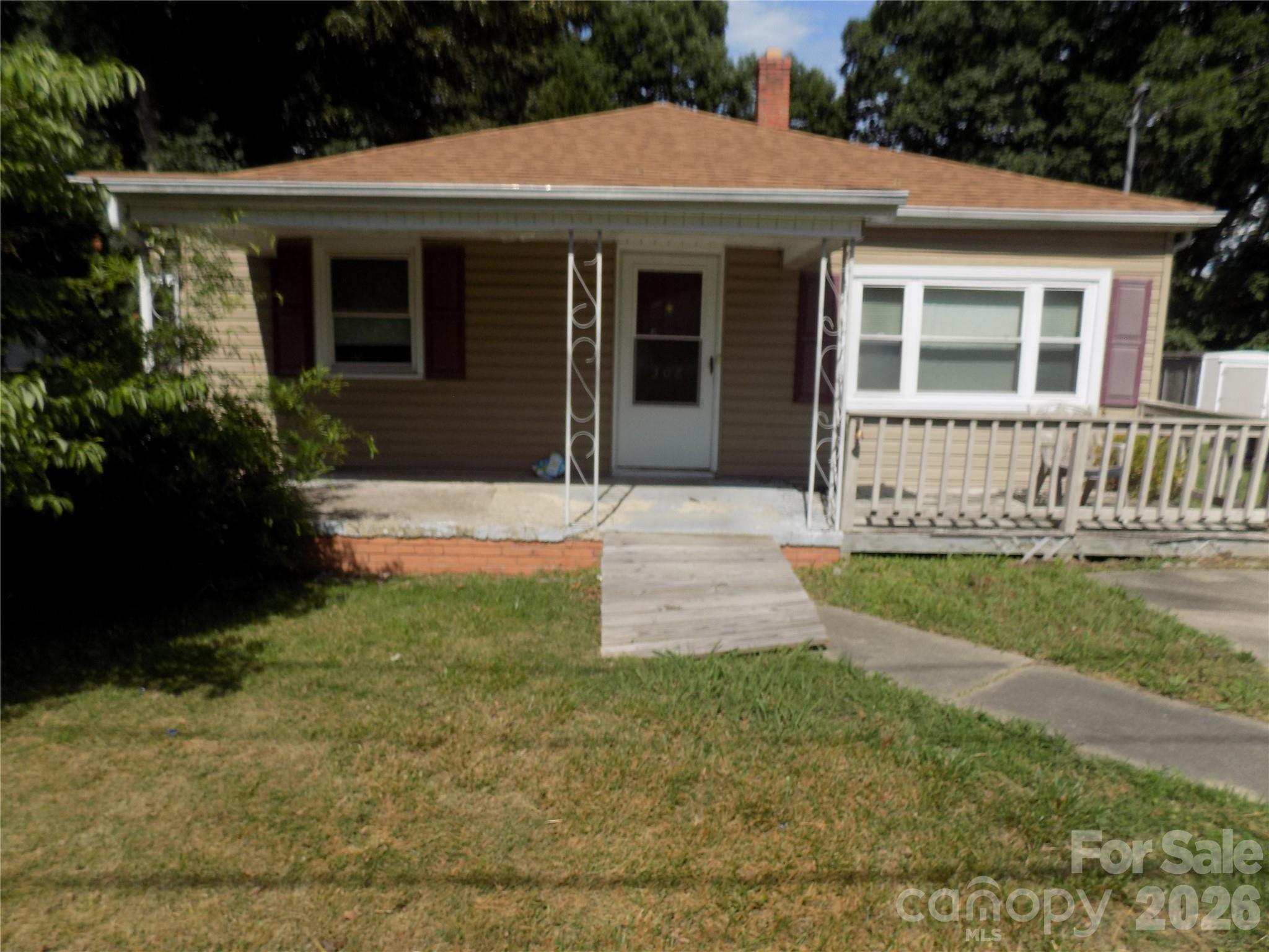 Photo of 308 S Vine Street, Gastonia, NC 28052