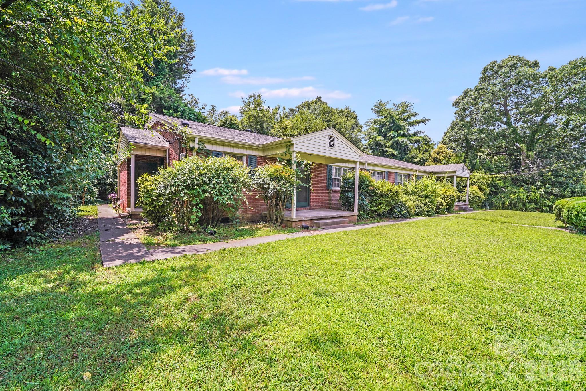 Photo of 405 W Harvie Avenue, Gastonia, NC 28052