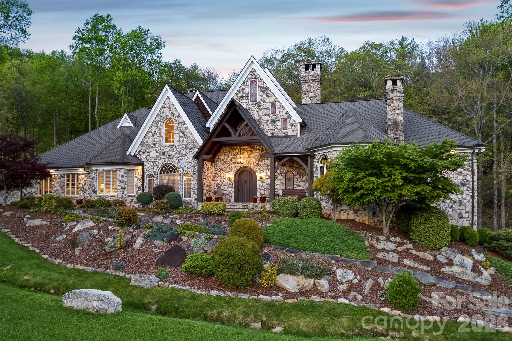 Photo of 5712 Summit Road, Purlear, NC 28665