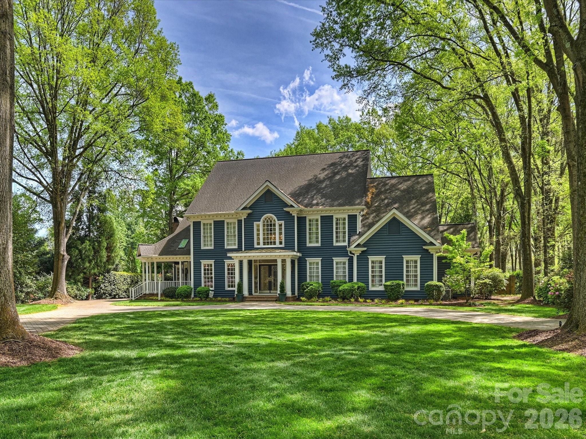 Photo of 8226 Fairview Road, Charlotte, NC 28226