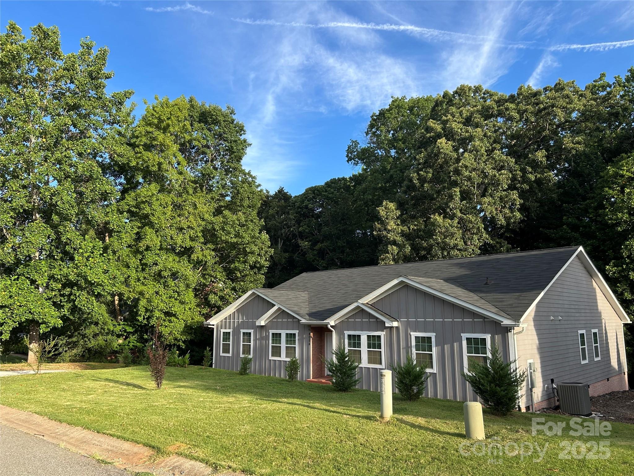 Photo of 4054 belle meade Circle, Belmont, NC 28012