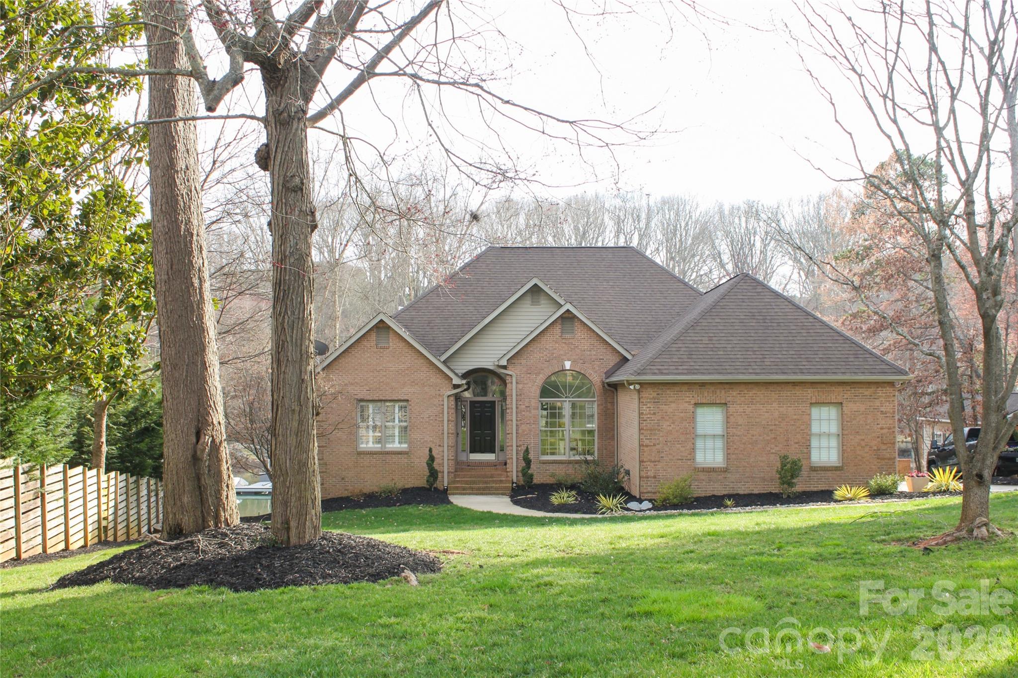 Photo of 388 Ponderosa Circle, Mooresville, NC 28117