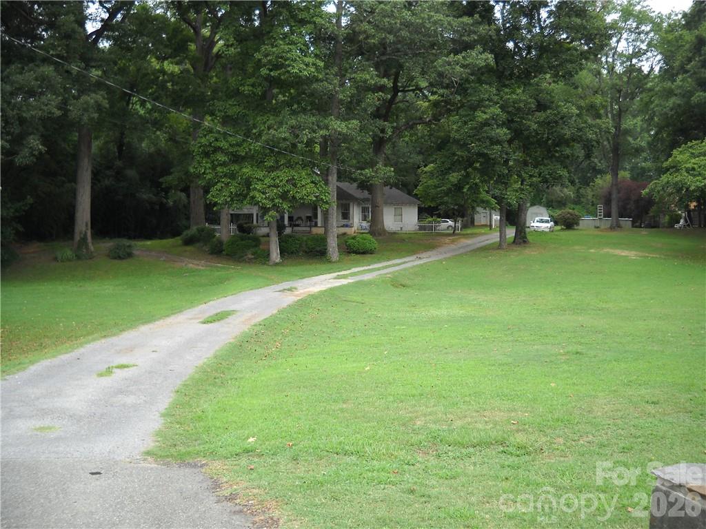 Photo of 9003 Beatties Ford Road, Huntersville, NC 28078