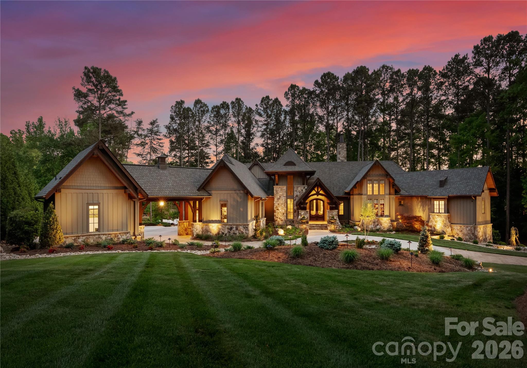 Photo of 171 White Horse Drive, Mooresville, NC 28117