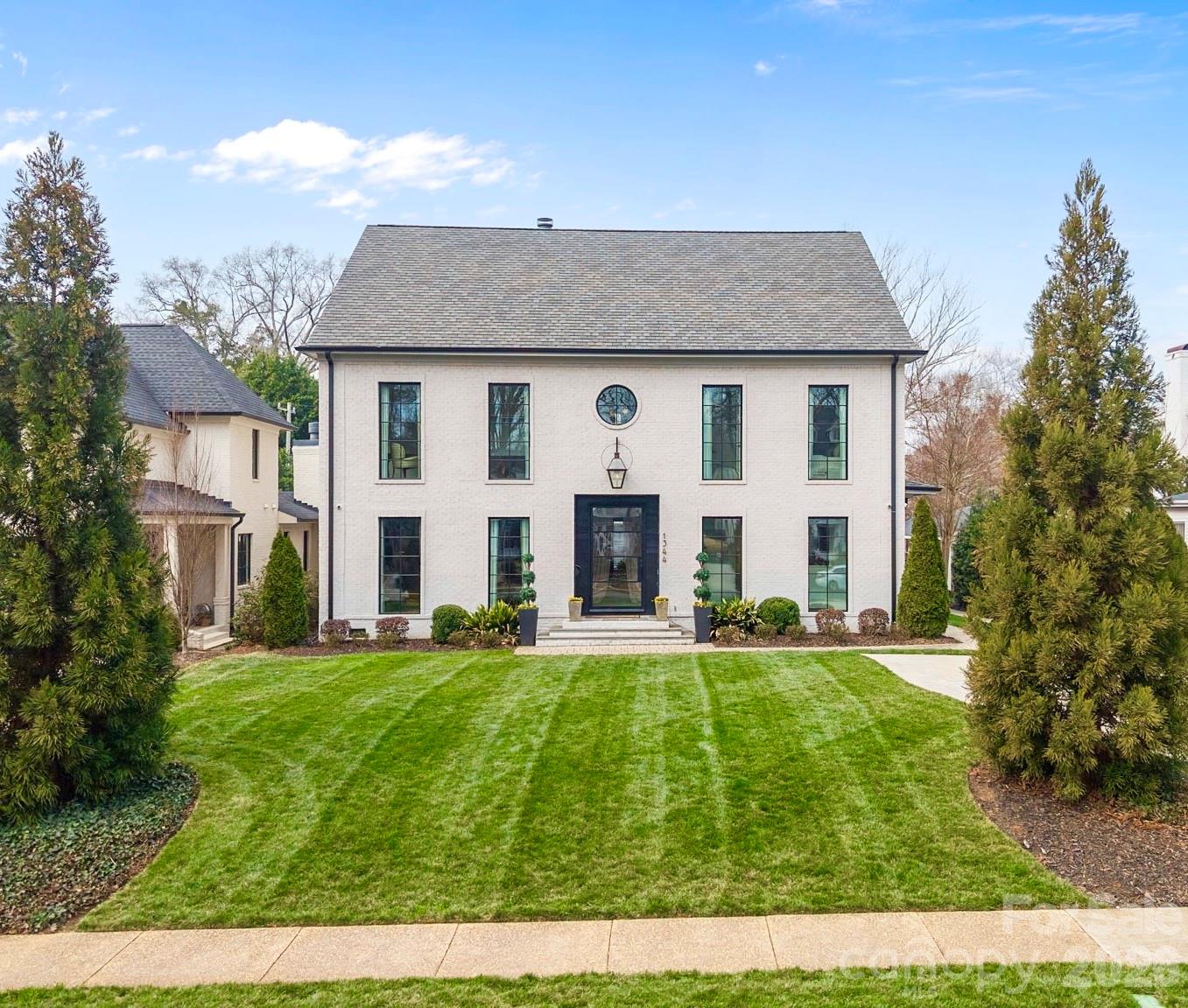 Photo of 1344 Biltmore Drive, Charlotte, NC 28207