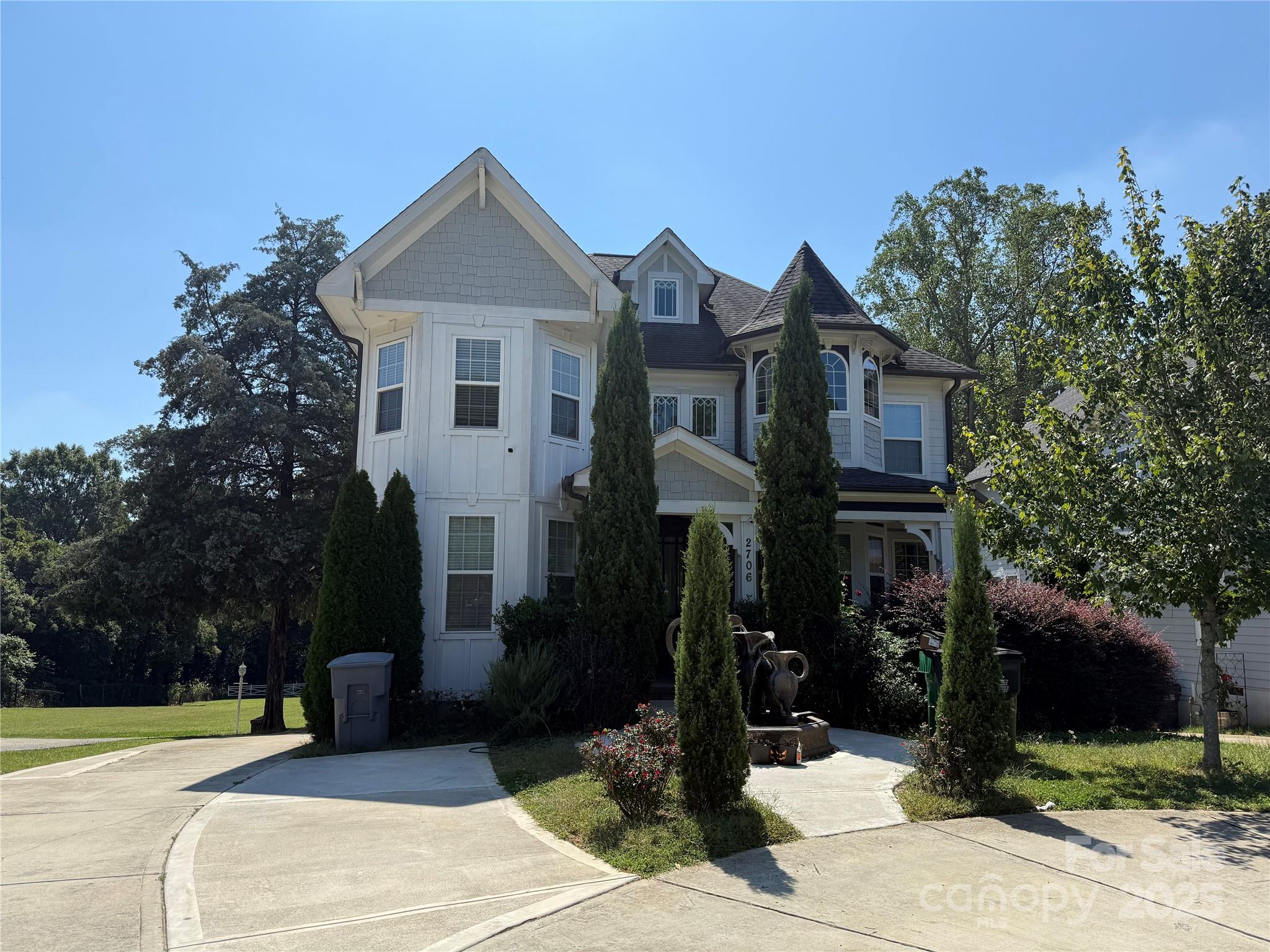 Photo of 2706 Hilliard Drive, Charlotte, NC 28205