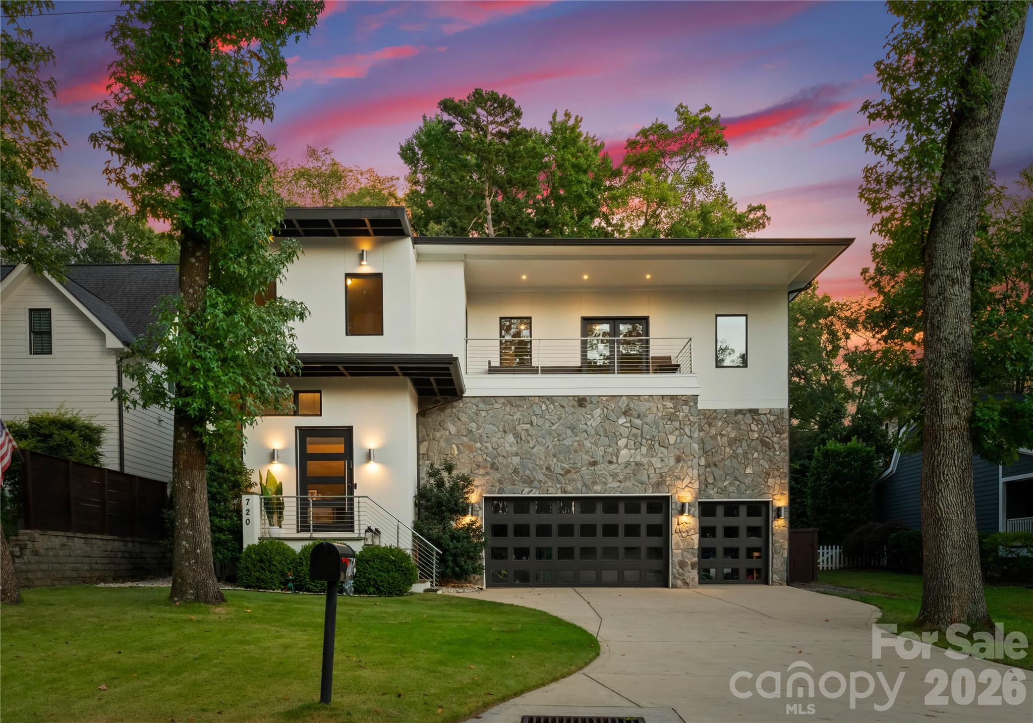 Photo of 720 Ellsworth Road, Charlotte, NC 28211
