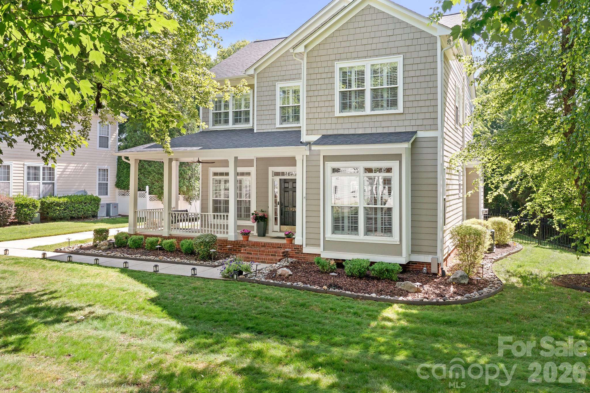 Photo of 17028 Pennington Drive, Huntersville, NC 28078